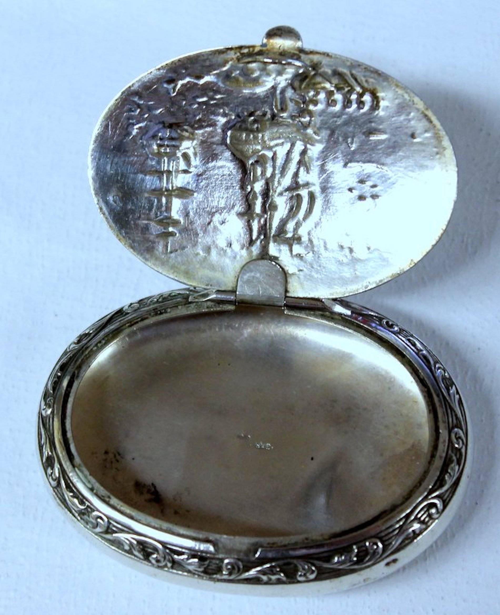Antique Dutch .833 Fine Silver Hand Chased Snuff Box, Sailing Ships Motif 5