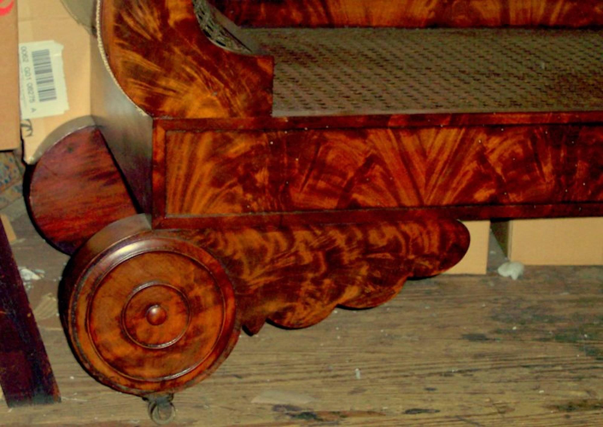 Antique American Flame Mahogany and Cane Empire Period Recamier or Chaise Longue For Sale 3