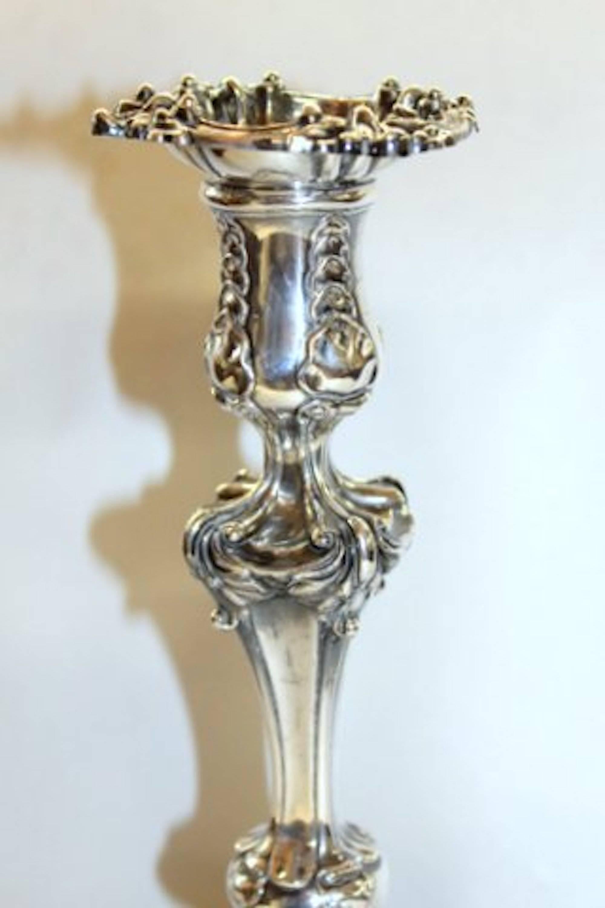 Set of Four Superb Antique Tiffany & Co. Silver Plate Rococo Style Candlesticks In Excellent Condition In CHARLESTON, SC