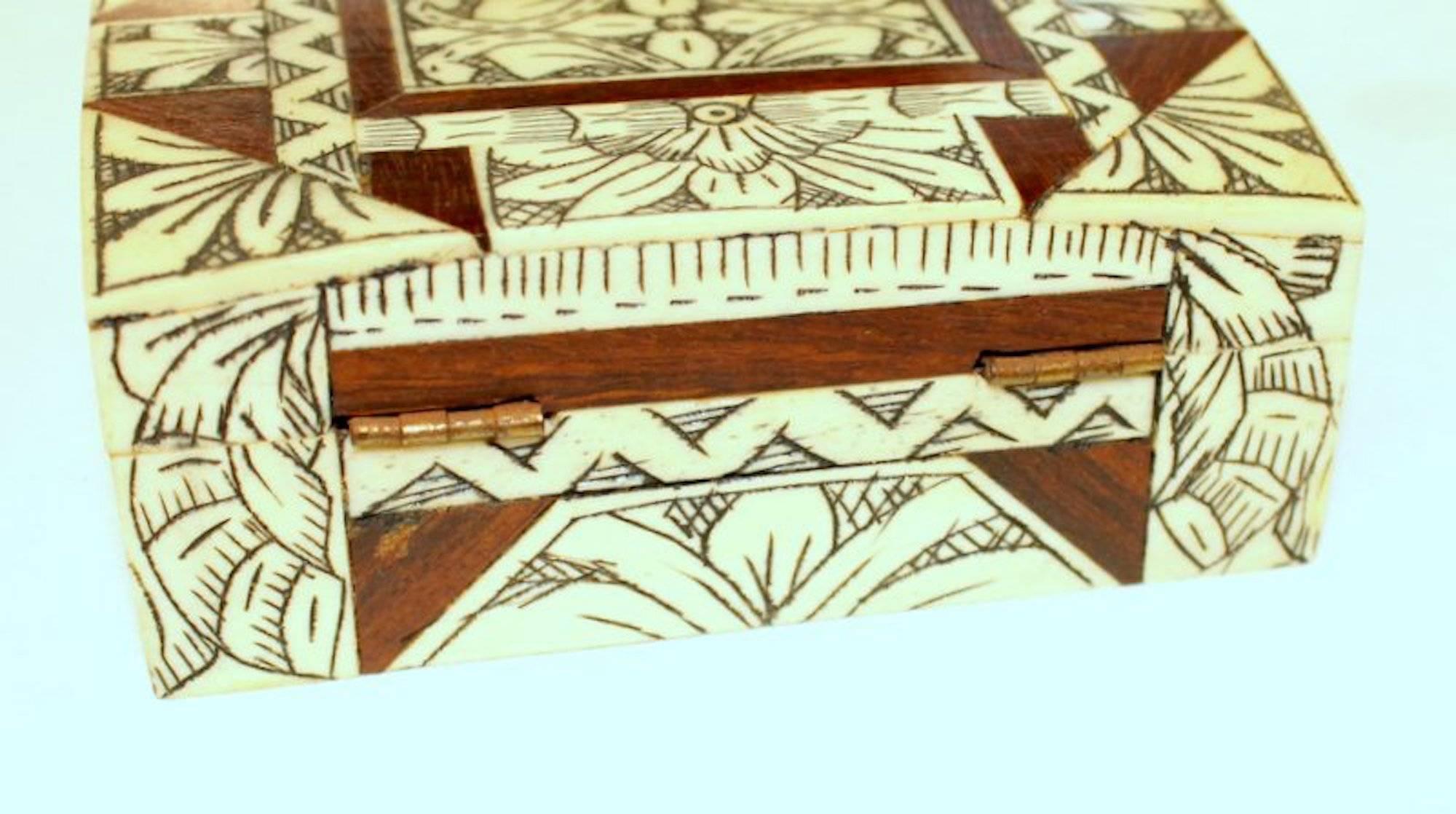 Old Anglo-Indian Carved Bone, Rosewood and Mahogany Hinged Box 3
