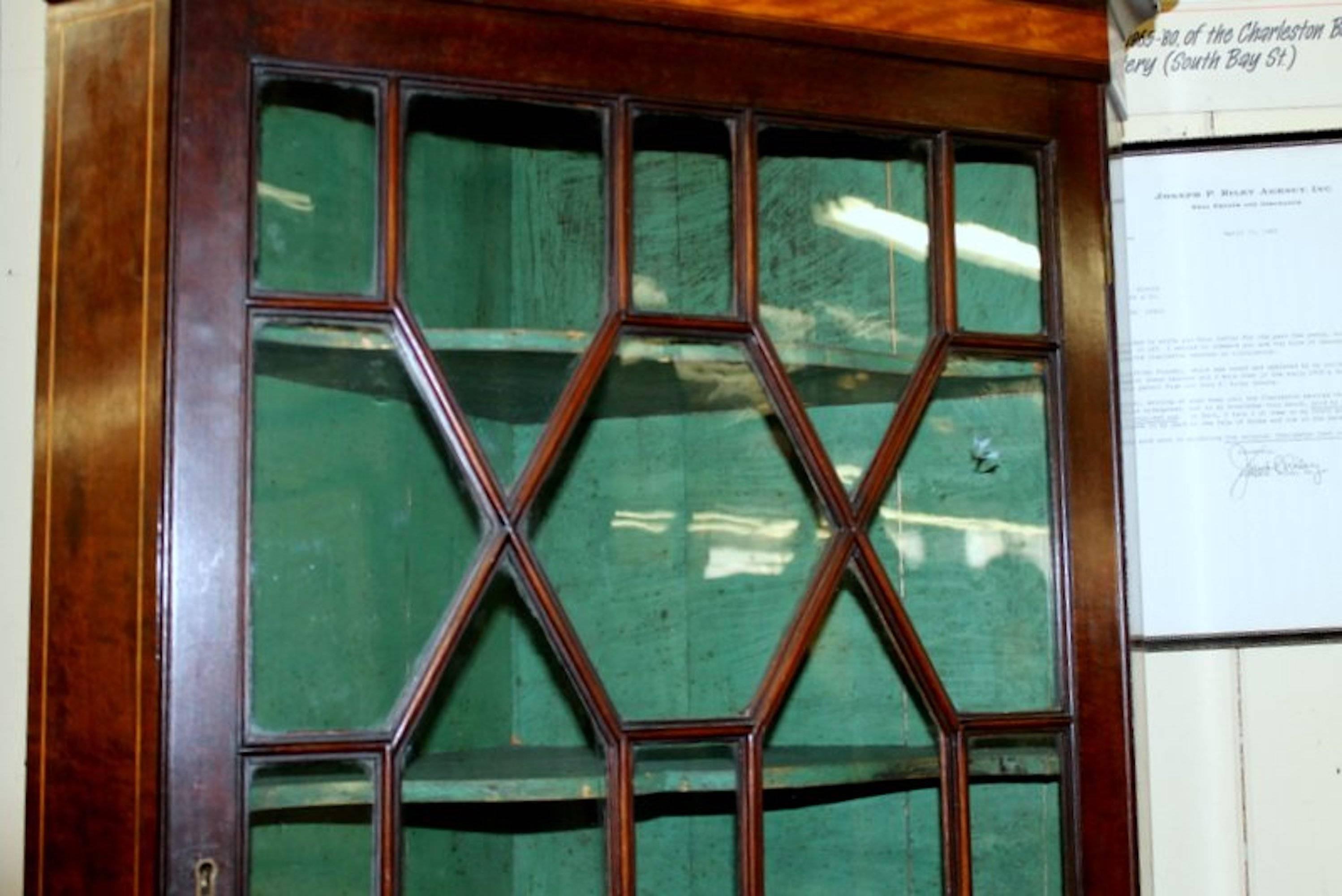 19th Century Gorgeous Antique English Inlaid Mahogany Georgian Style Corner Cupboard