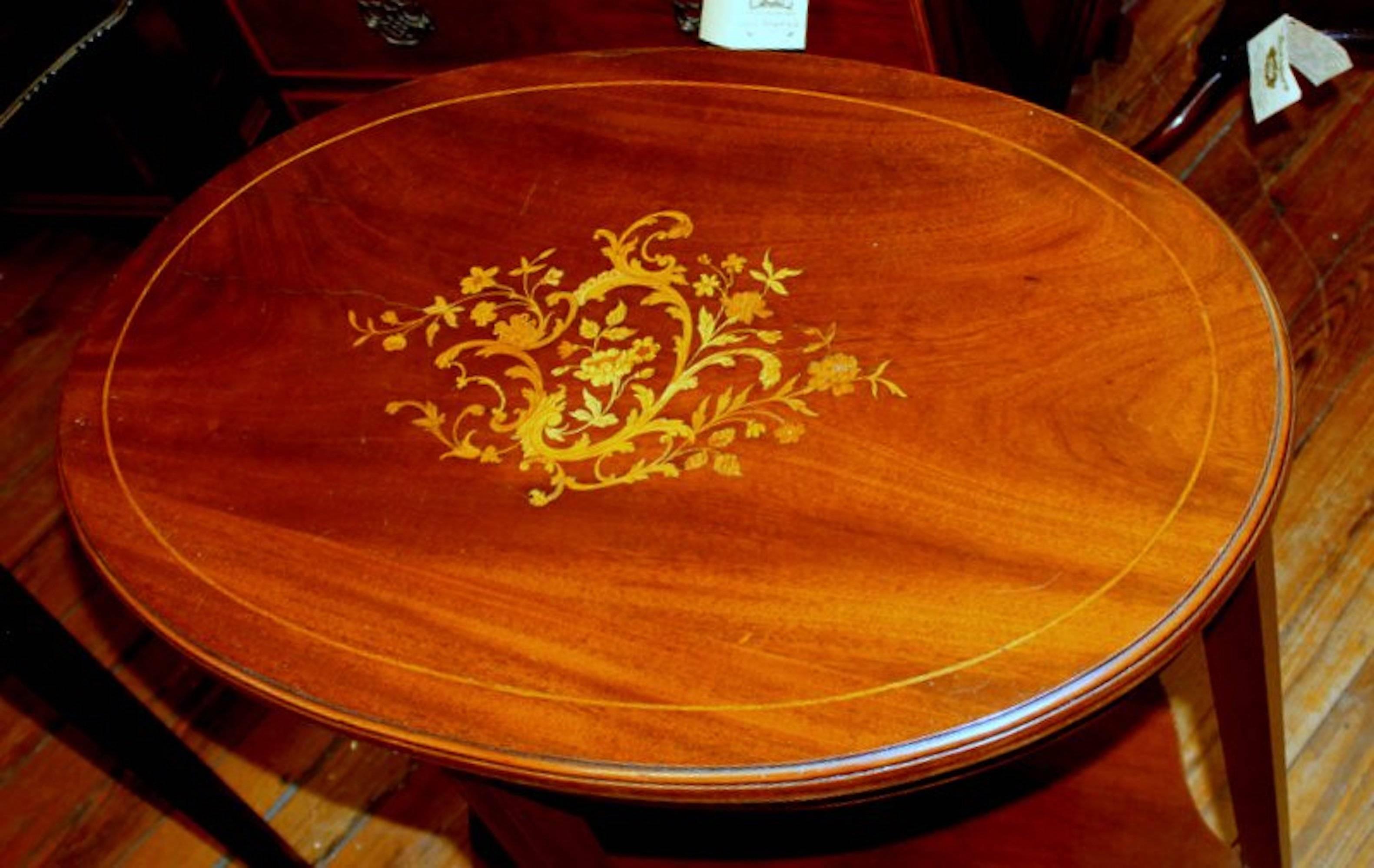 19th Century Superb Old English Marquetry Inlaid Mahogany Oval Occasional Table For Sale