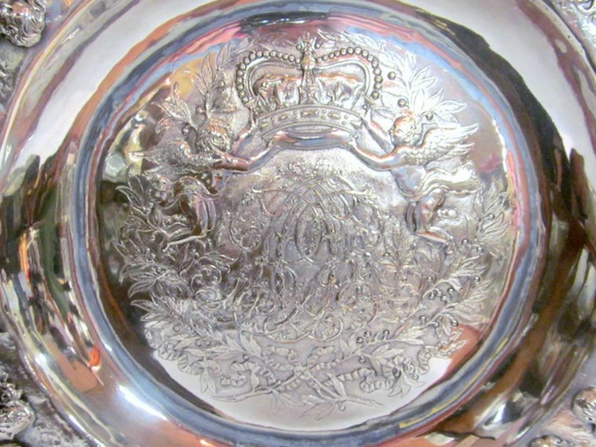 19th Century Geo IV Large Heavy Cast Sterling Sideboard Dish or Charger, Allegorical Border