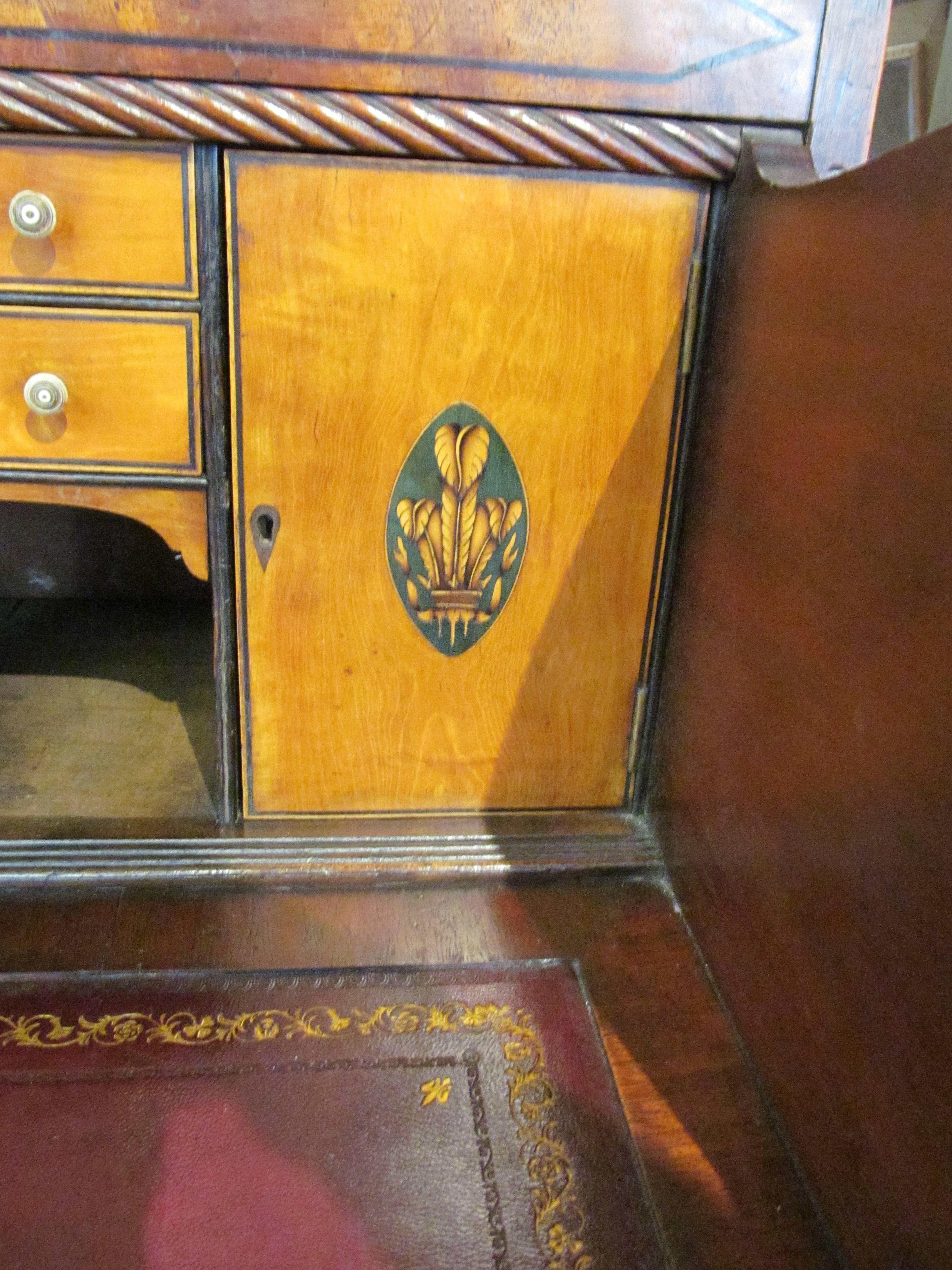 Antique English Geo. III Inlaid Figured Mahogany Secretaire Bookcase  In Excellent Condition In Charleston, SC