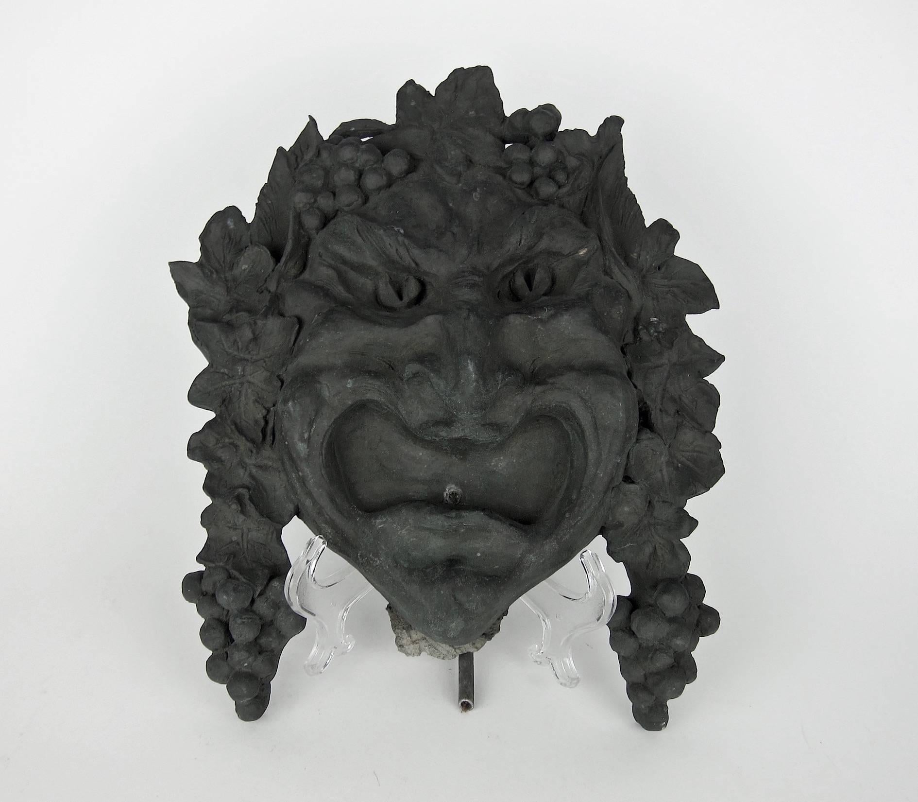 fountain mask