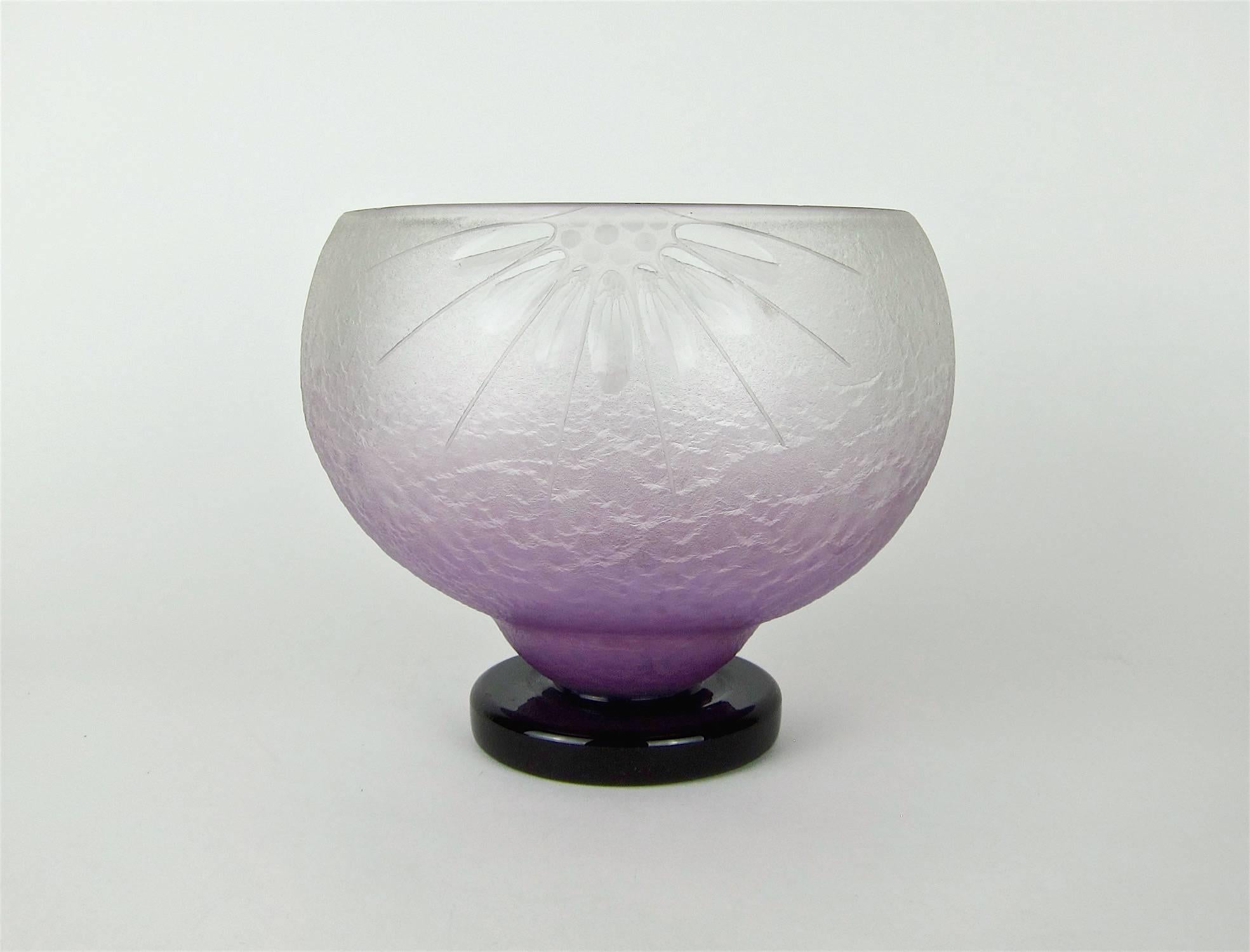 french company artistic glass objects