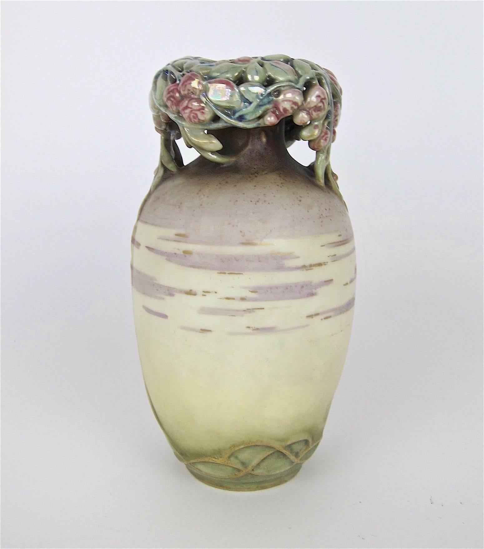 amphora pottery
