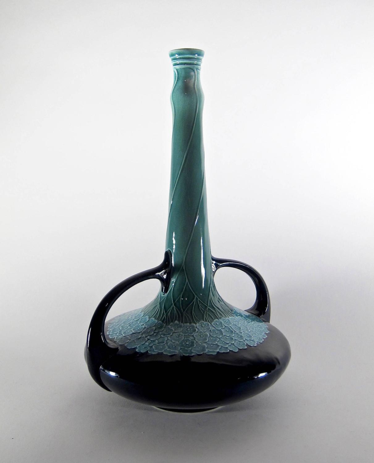 Large 1904 Art Nouveau Vase from Villeroy and Boch, Mettlach For Sale