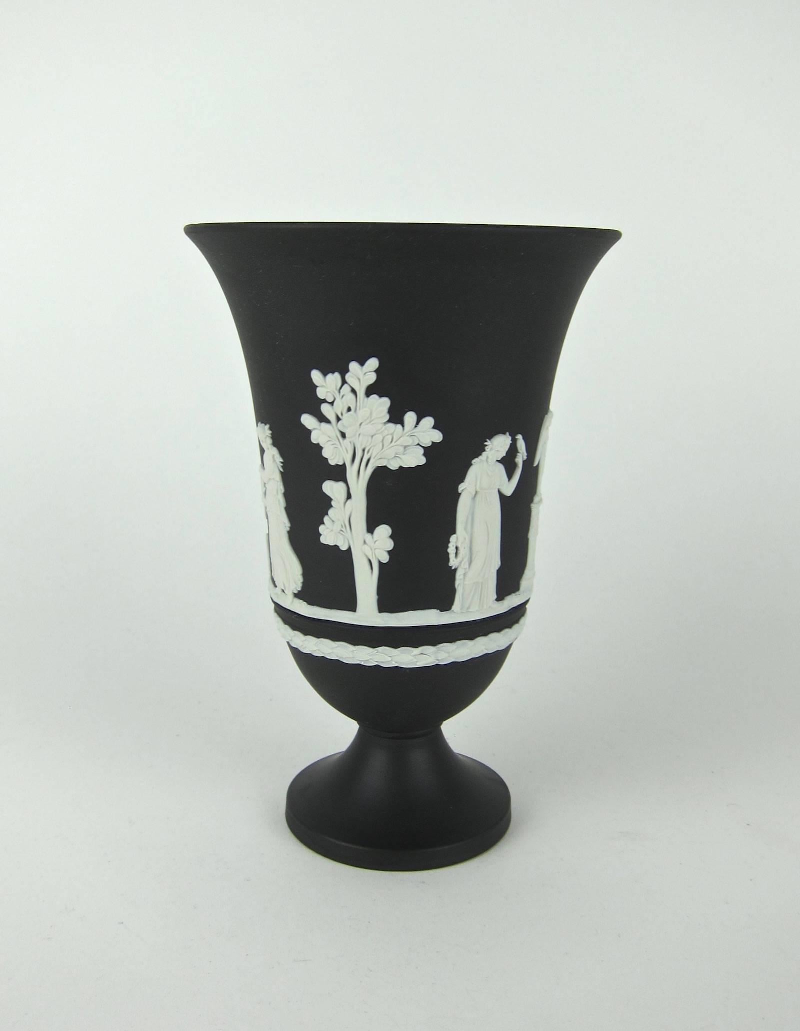 wedgewood black vase