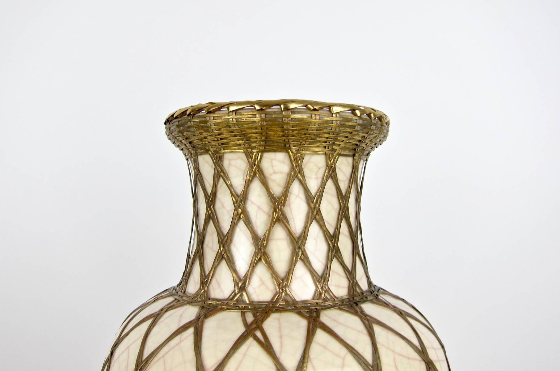 Large Japanese Pottery Vase with Craquelure Glaze and Basket Weave Overlay 3