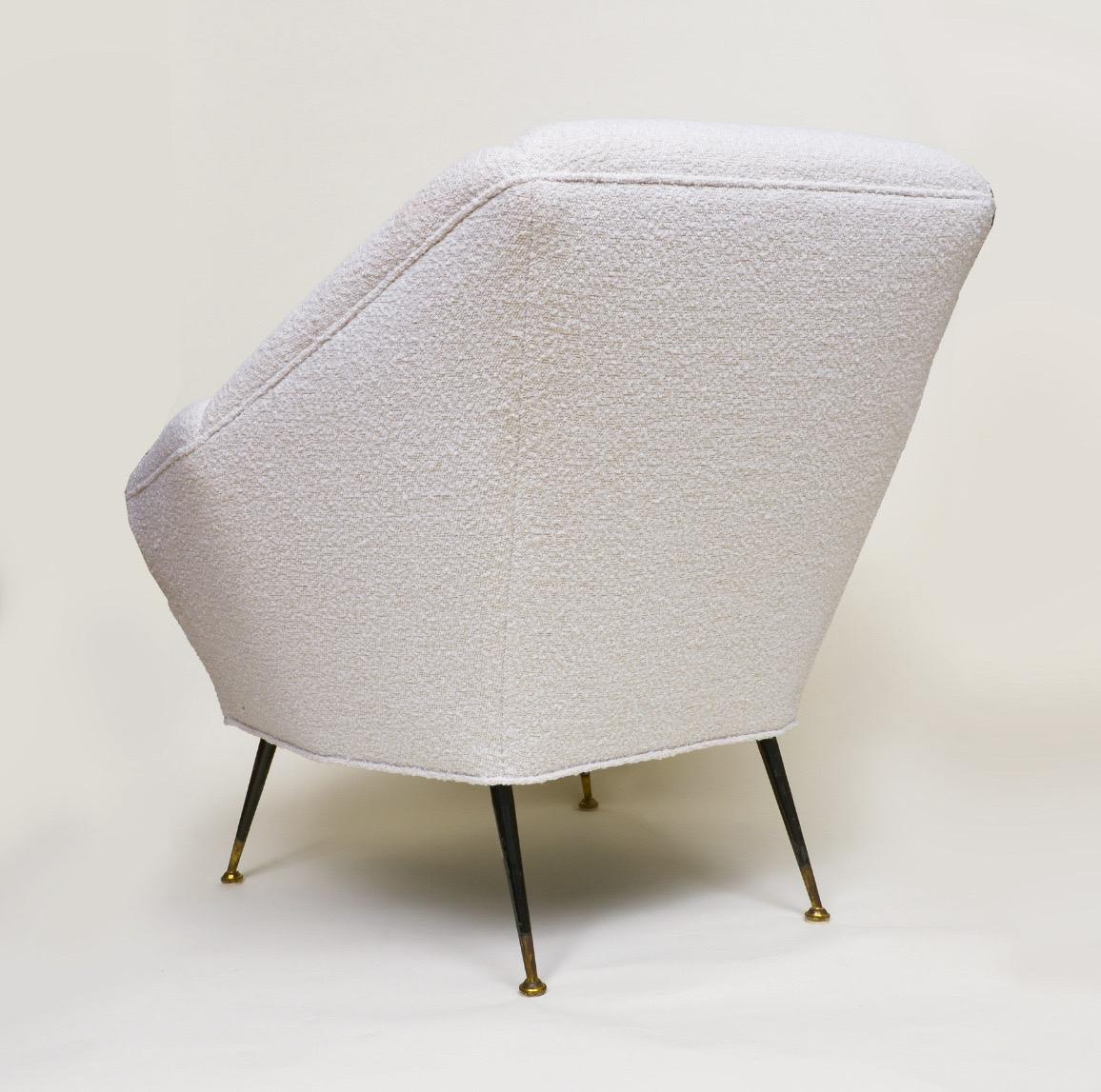 Metal Italian Vintage Elegant White Boucle Lounge Chairs For Sale