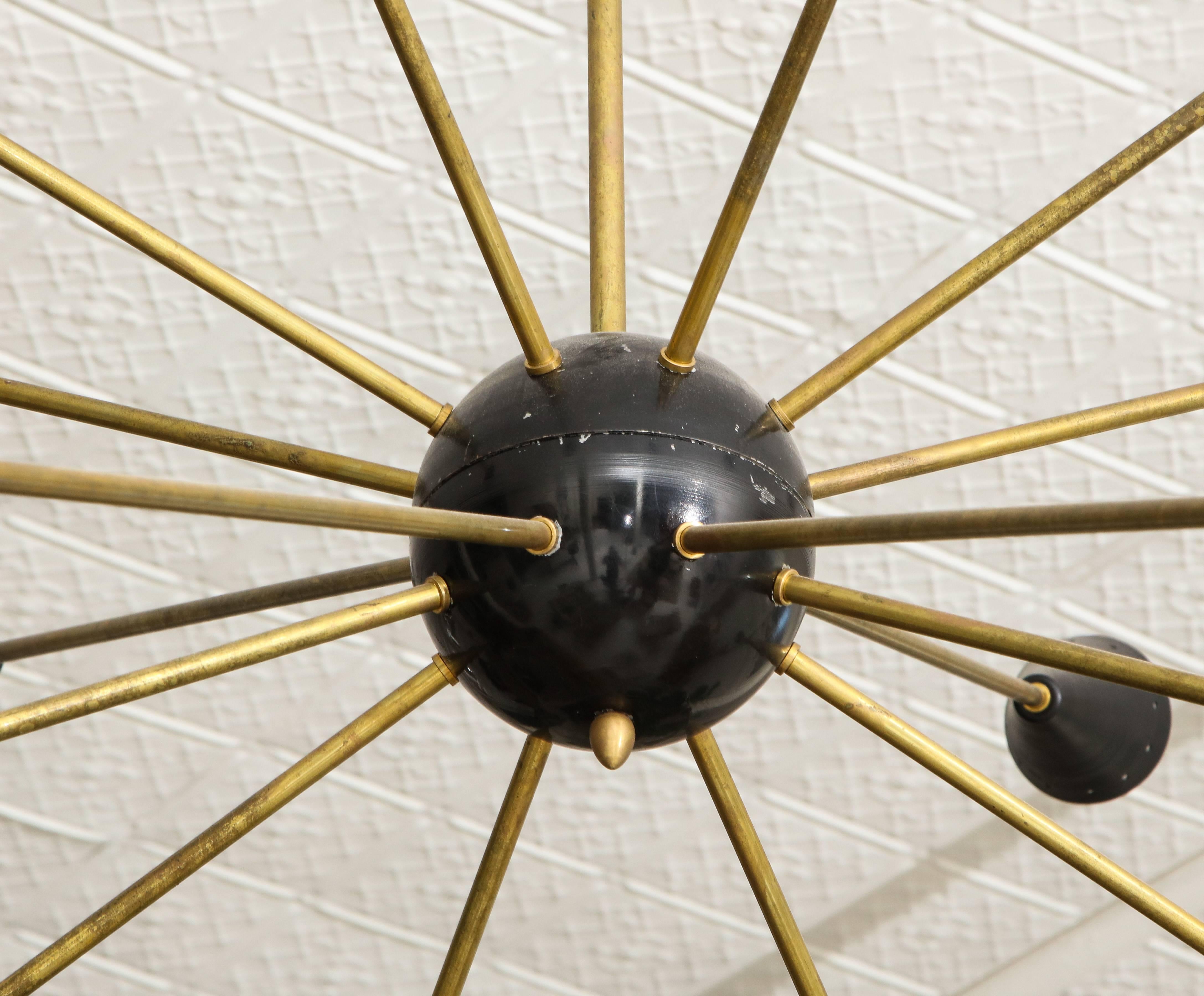 Large 16-Arm Sputnik Brass Black, Stilnovo Style Italian Midcentury Style  In Good Condition For Sale In New York, NY