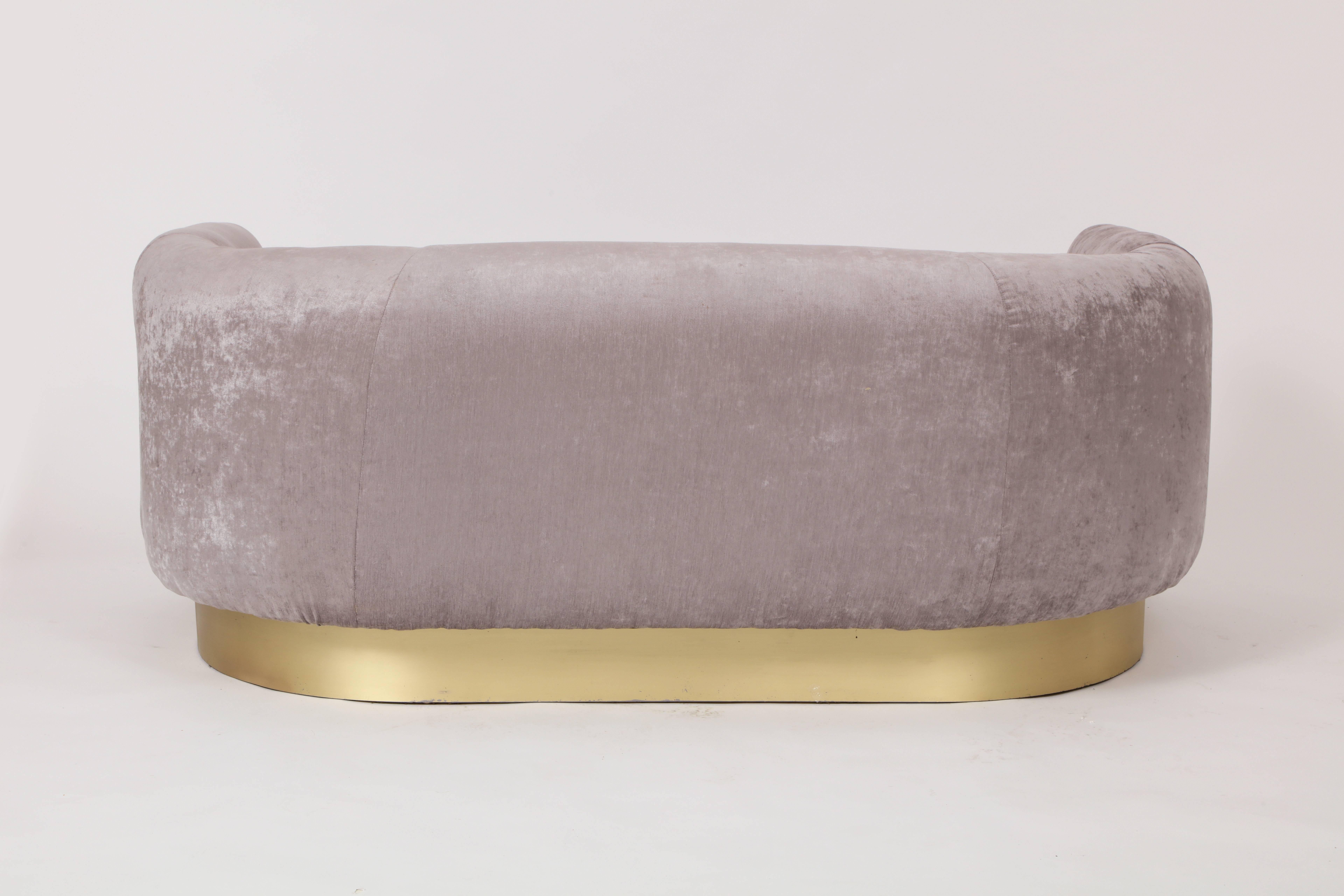 Milo Baughman Thayer Coggin Attributed Velvet Grey Settee Sofa Brass Plinth In Good Condition In New York, NY