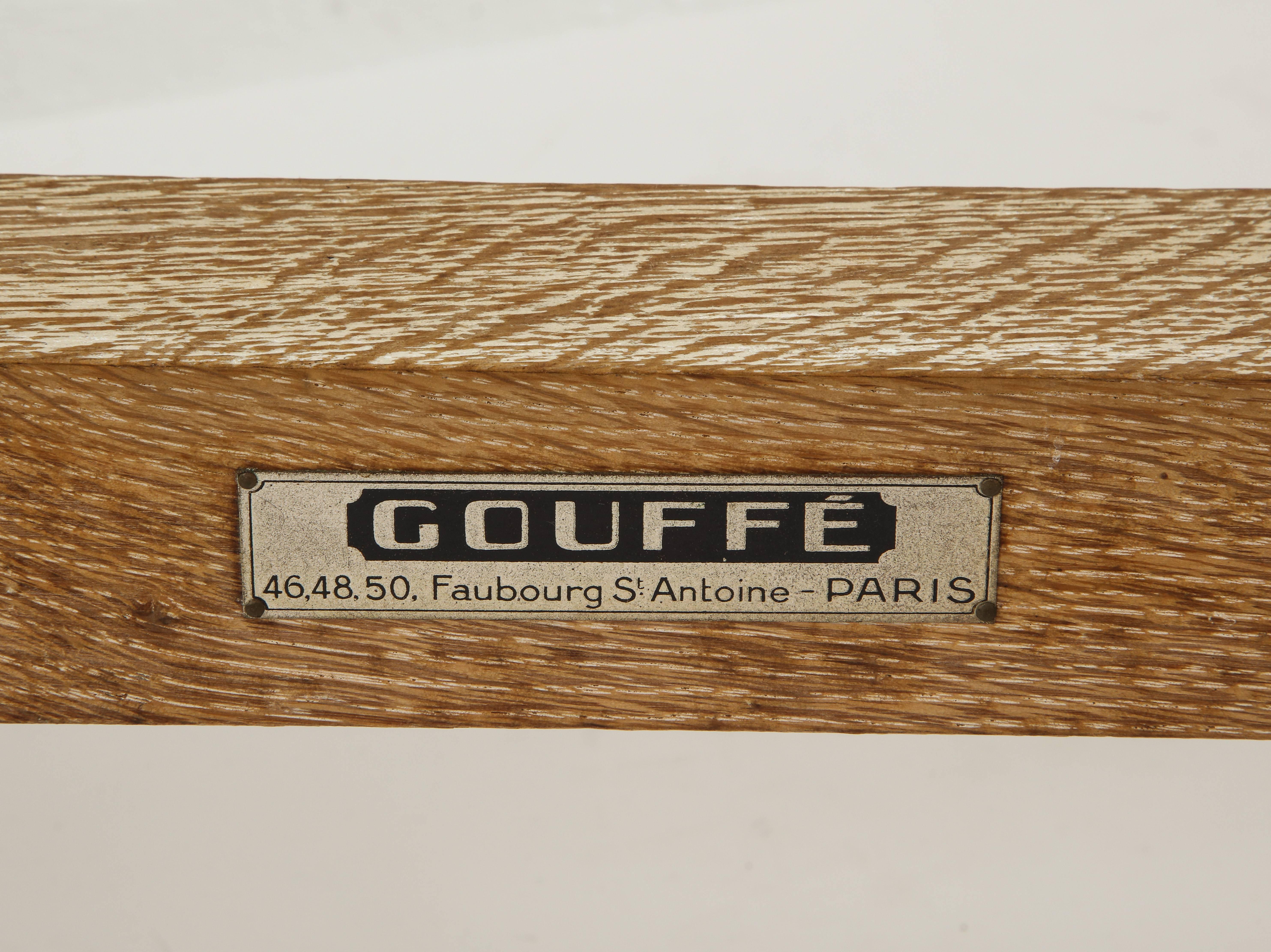 Tagesbett aus gekälkter Eiche in Gouffe-Optik, Frankreich, 1930er-1940er Jahre (Mitte des 20. Jahrhunderts) im Angebot