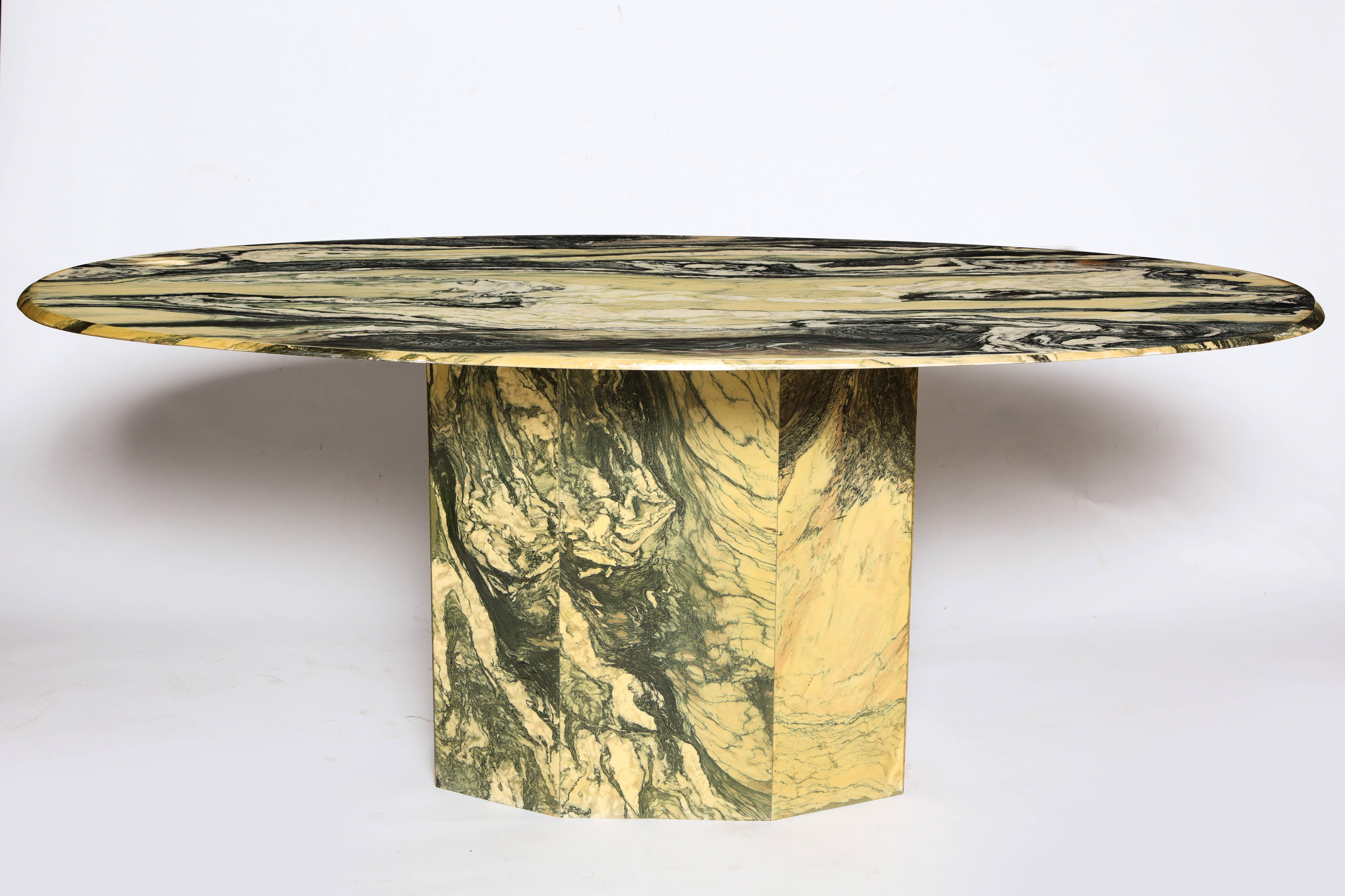 Organic French white black cream marble dining table desk, 1980s, France

Incredible organic Veining on this table with an array of colors that match any decor. Made in France in the 1980s.