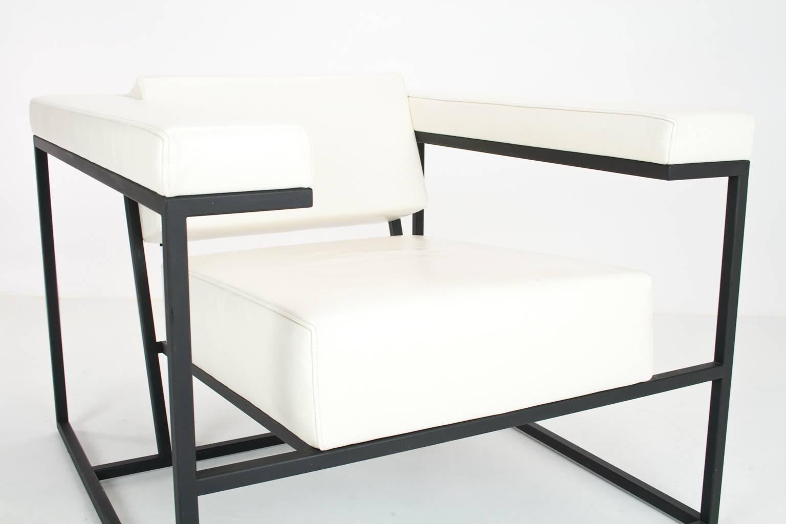 Dutch Contemporary Metropolis Lounge Chair by Roderick VOS for Spectrum, 2005 1