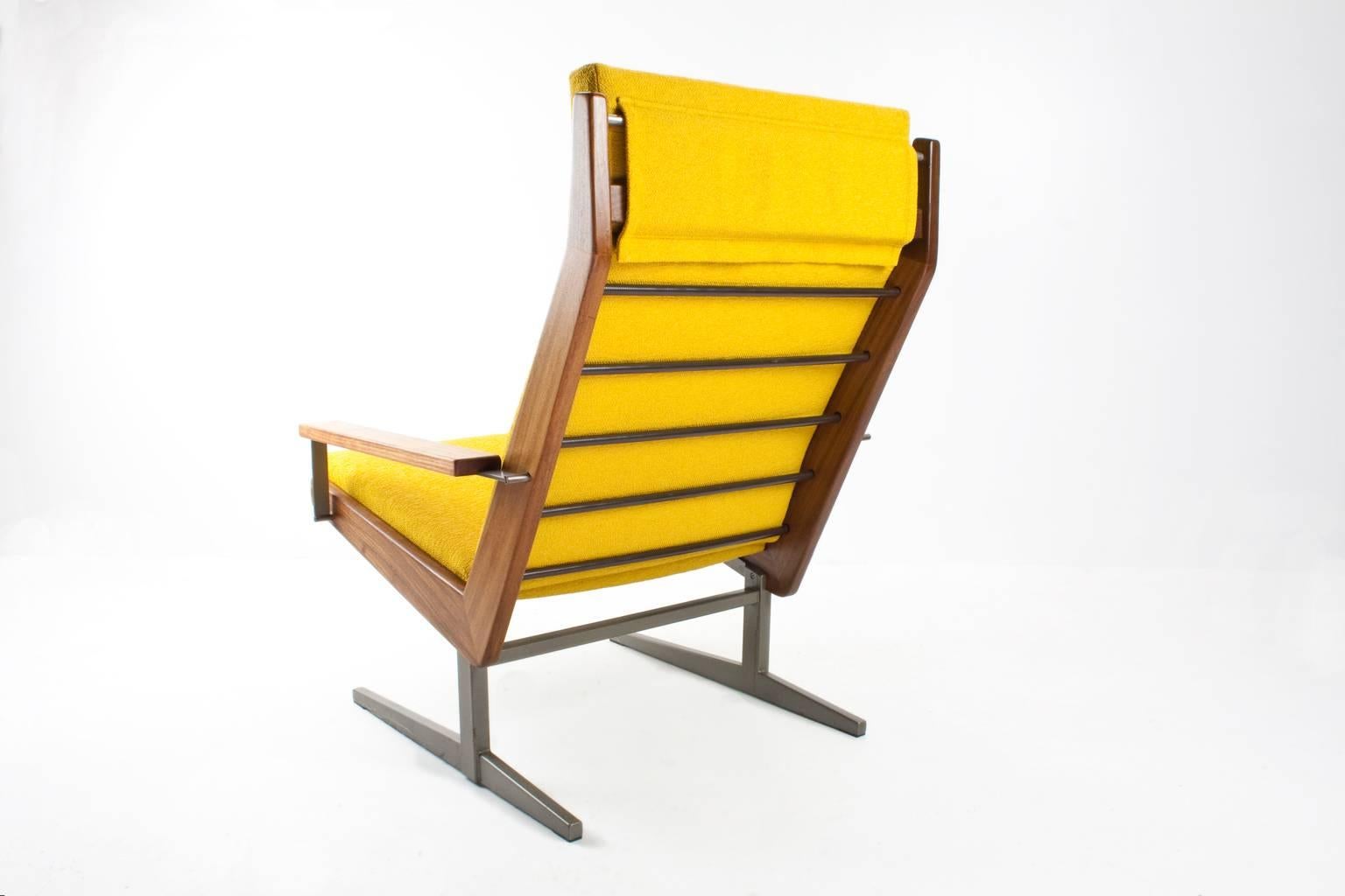 Mid-Century Modern 1960s Robbert Parry Pyramide Lotus Easy Chair Dutch Mid-Century Design