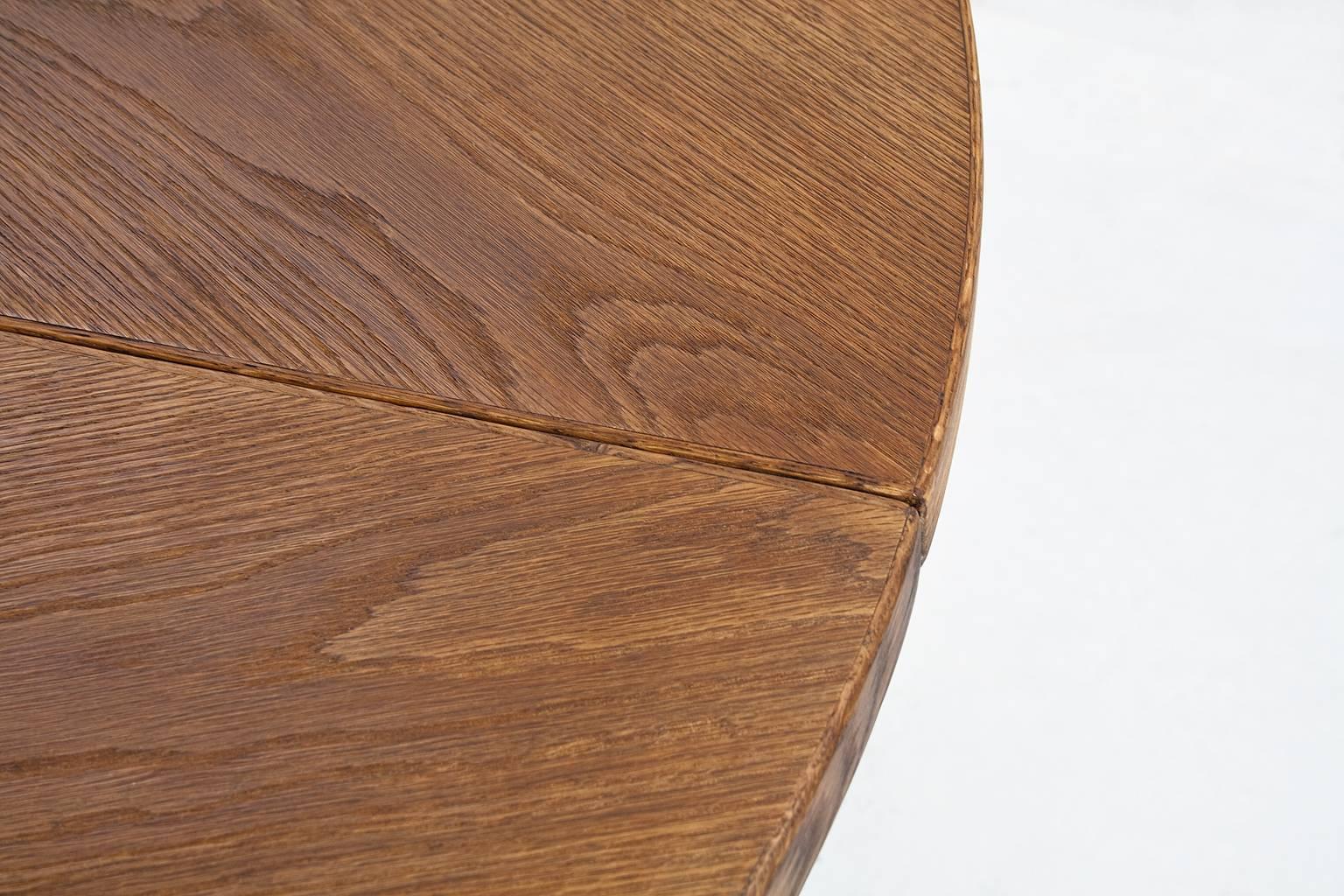 Lacquered Dutch Mid-Century Large Round Oak Tripod Table by Martin Visser, 1960s