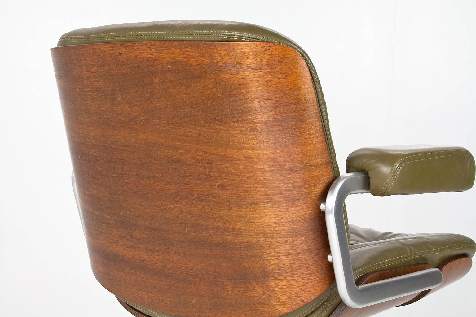 Seltener Schweizer Schreibtischstuhl aus drehbarem Leder und Palisanderholz von Stoll für Giroflex, 1960er Jahre (Schweizerisch)