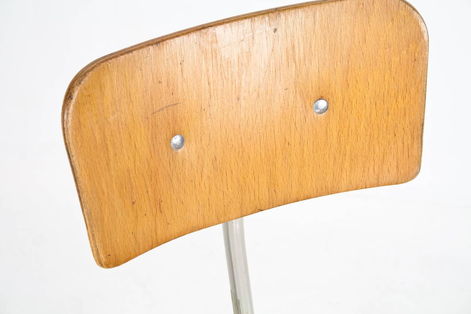 Mid-20th Century 1963 Dutch Design Drawing Board Chair by Friso Kramer for Ahrend de Cirkel