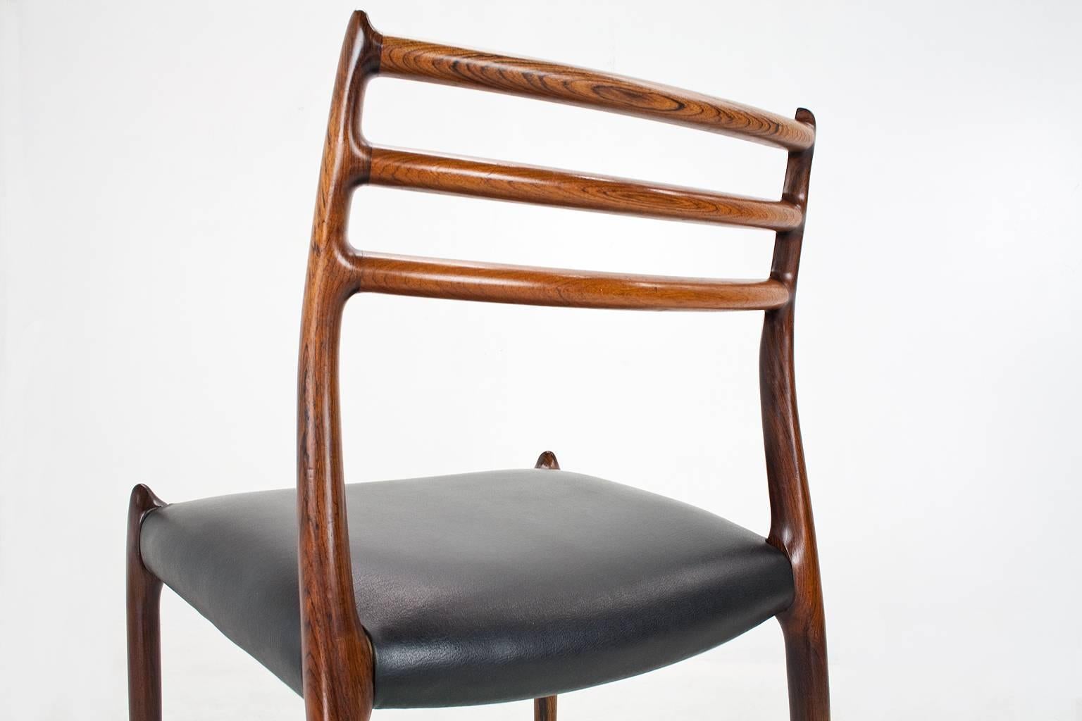 Scandinavian Modern Scandinavian modern set of four dining chairs in rosewood Niels Møller, 1950s