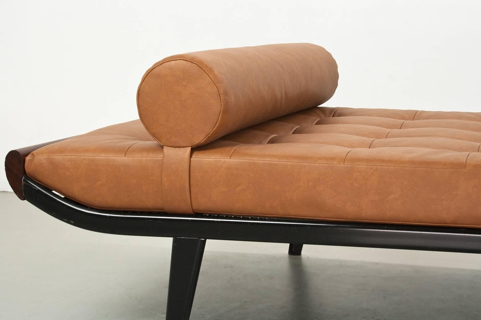 Powder-Coated Daybed Cleopatra Dutch Mid-Century Modern by Andre Cordemeyer 1953 for Auping