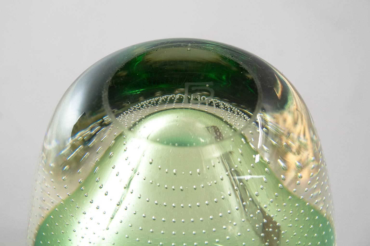 Mid-Century Modern Art Deco Dutch Glass Vase Hand Blown in Green by A.D. Copier, Leerdam 1936-1940