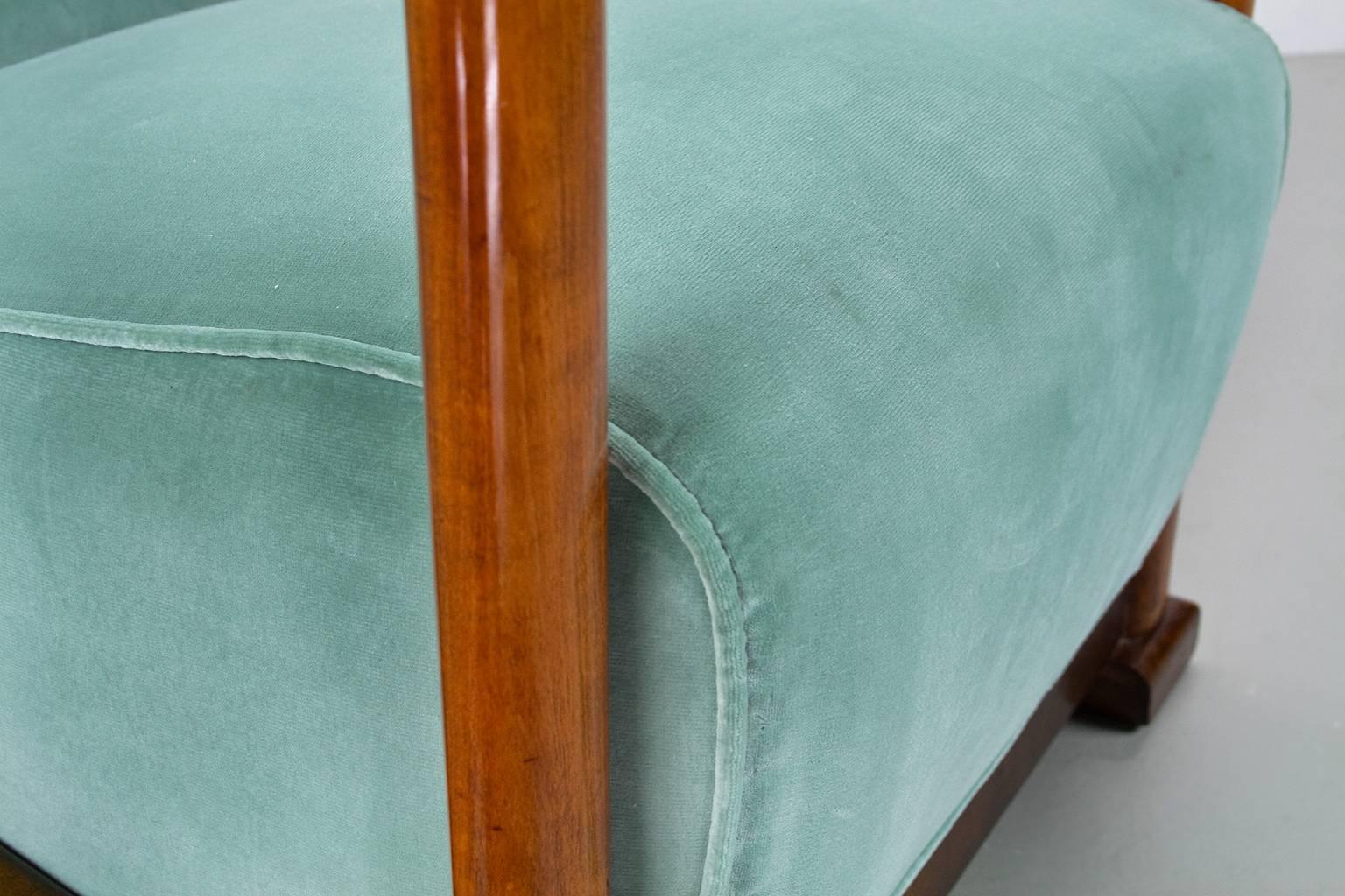 Art Deco Antique Cherry wooden Lounge Chair in New Velvet, 1934 Dutch Design In Good Condition In Beek en Donk, NL