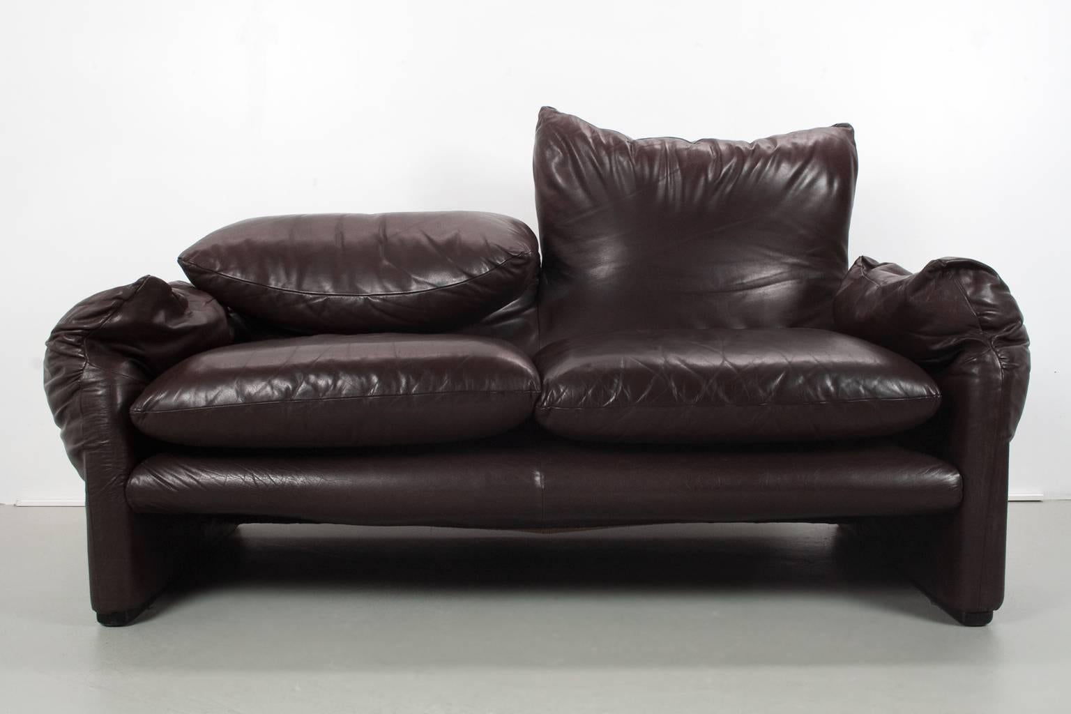 Mid-Century Modern Maralunga Lounge Modern Lounge Sofa in Brown Leather by Vico Magistretti, 1973