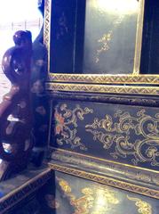 Antique Chinese Curio Display