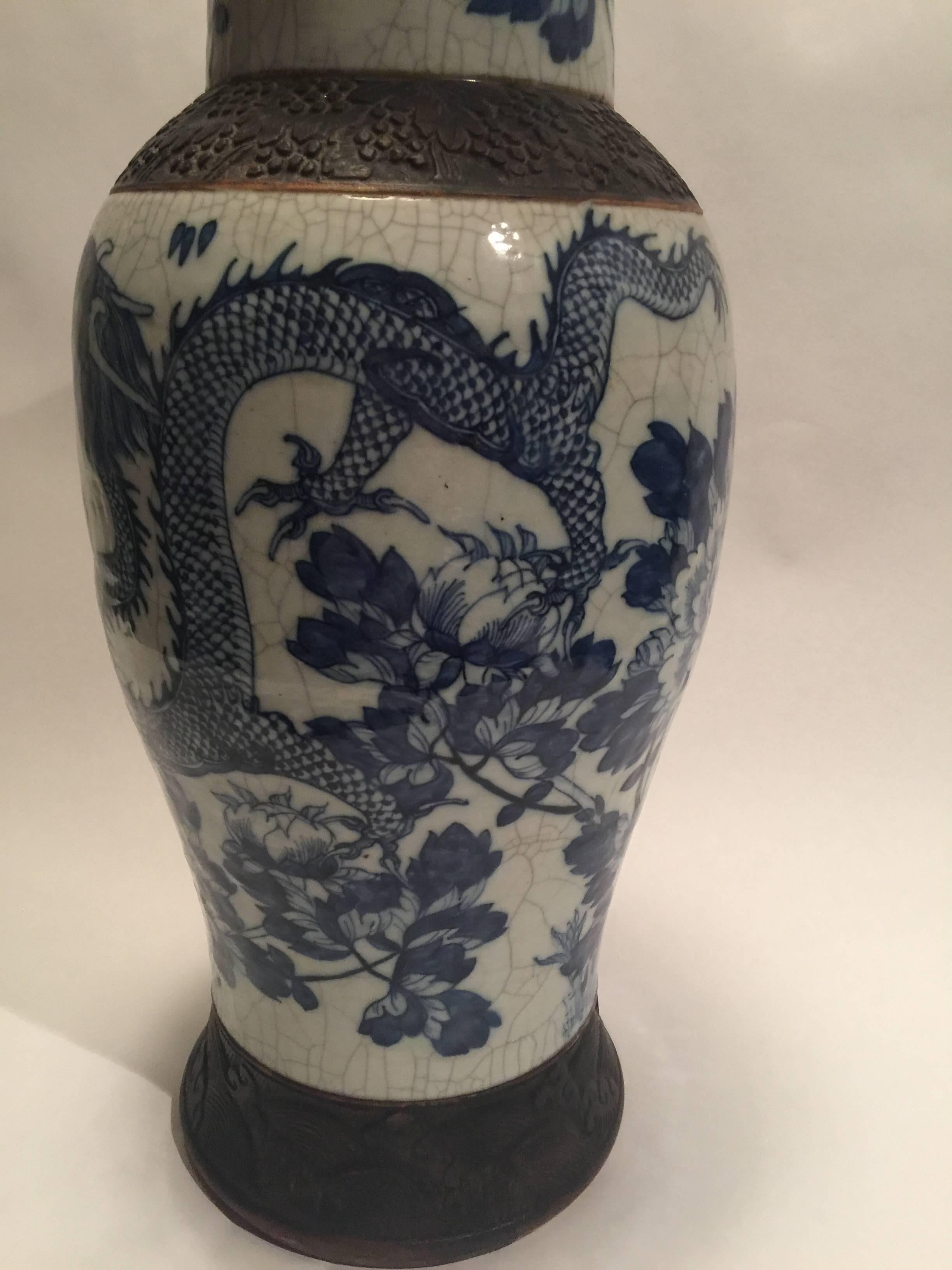 Qing Dynasty Blue and White Lidded Temple Jar In Excellent Condition For Sale In Santa Fe, NM