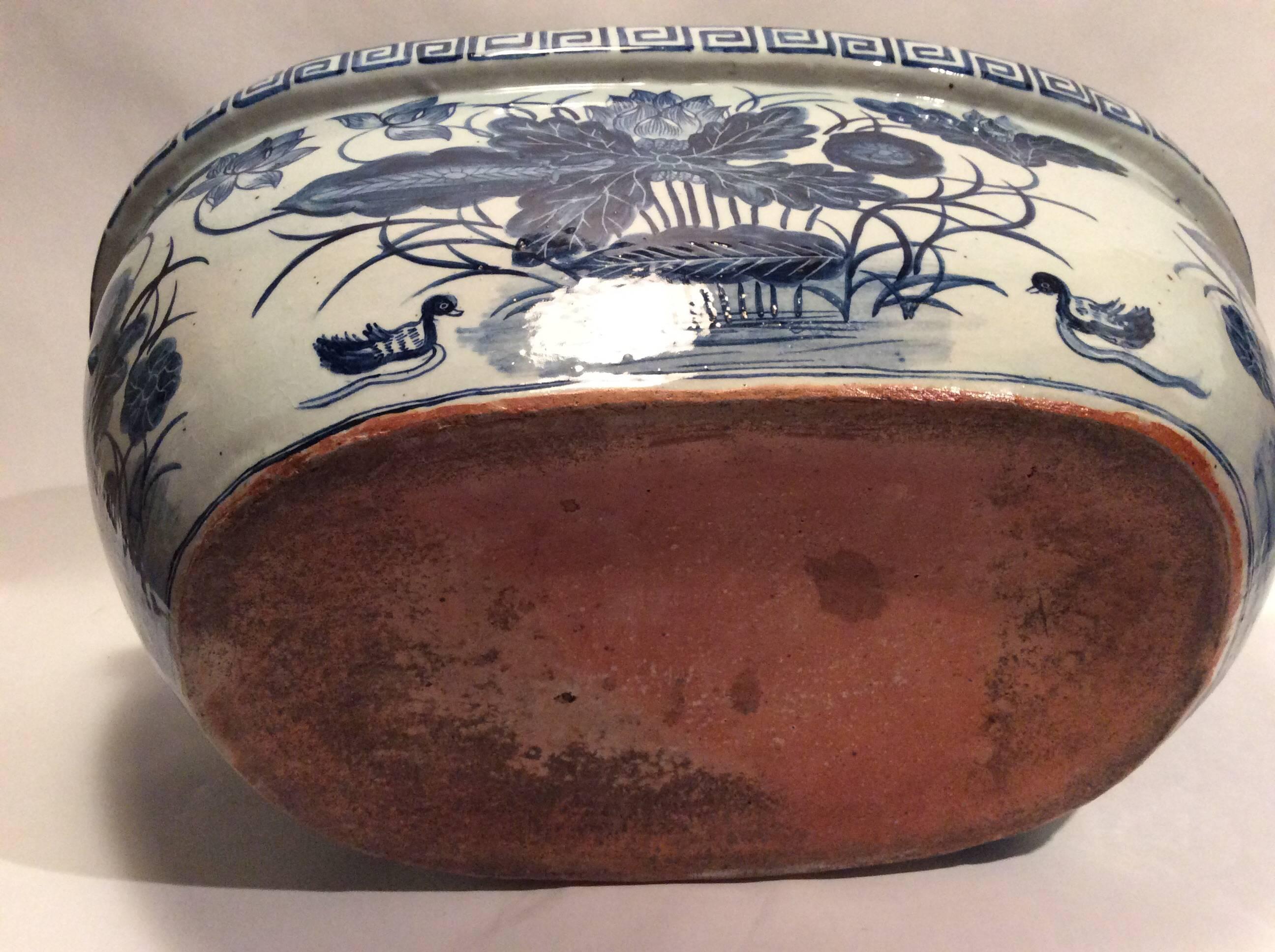 19th Century Large Qing Dynasty Footbath Blue and White Vessel
