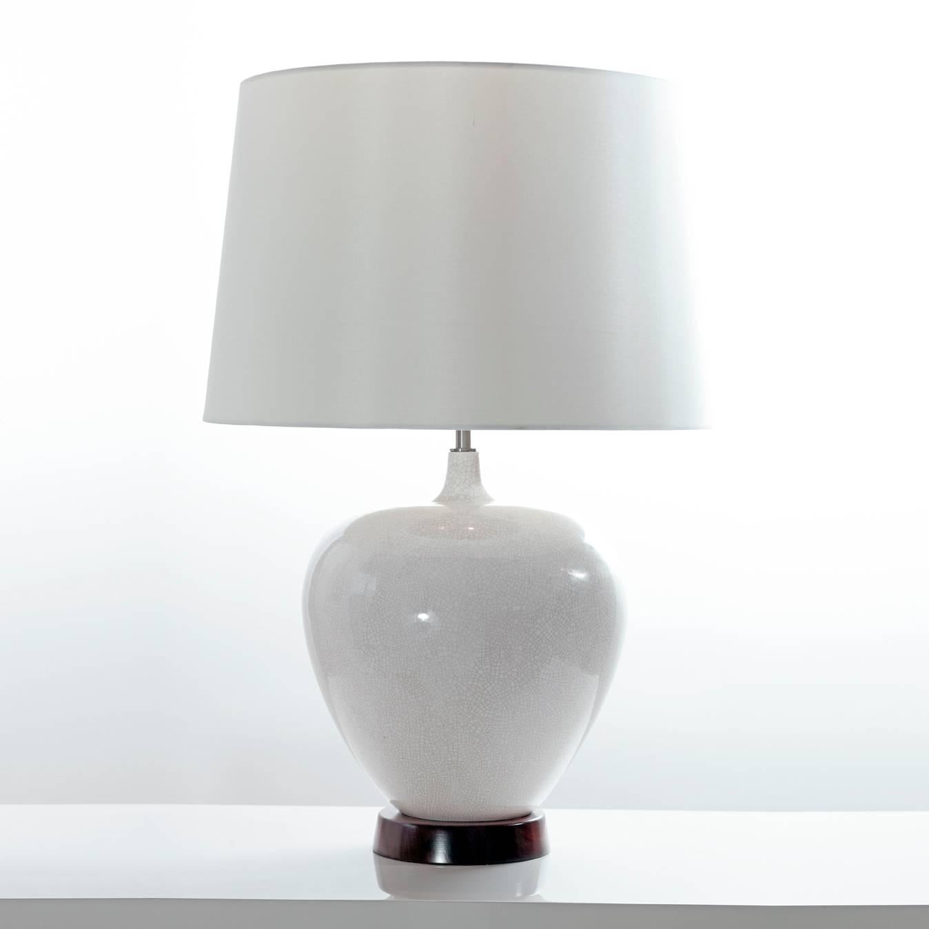 Cream ceramic cracked effect table lamp on wooden plinth. Shade is not included.

Measure: D 25 x H 40 cm

Currently in stock, 6 week lead time for large orders.