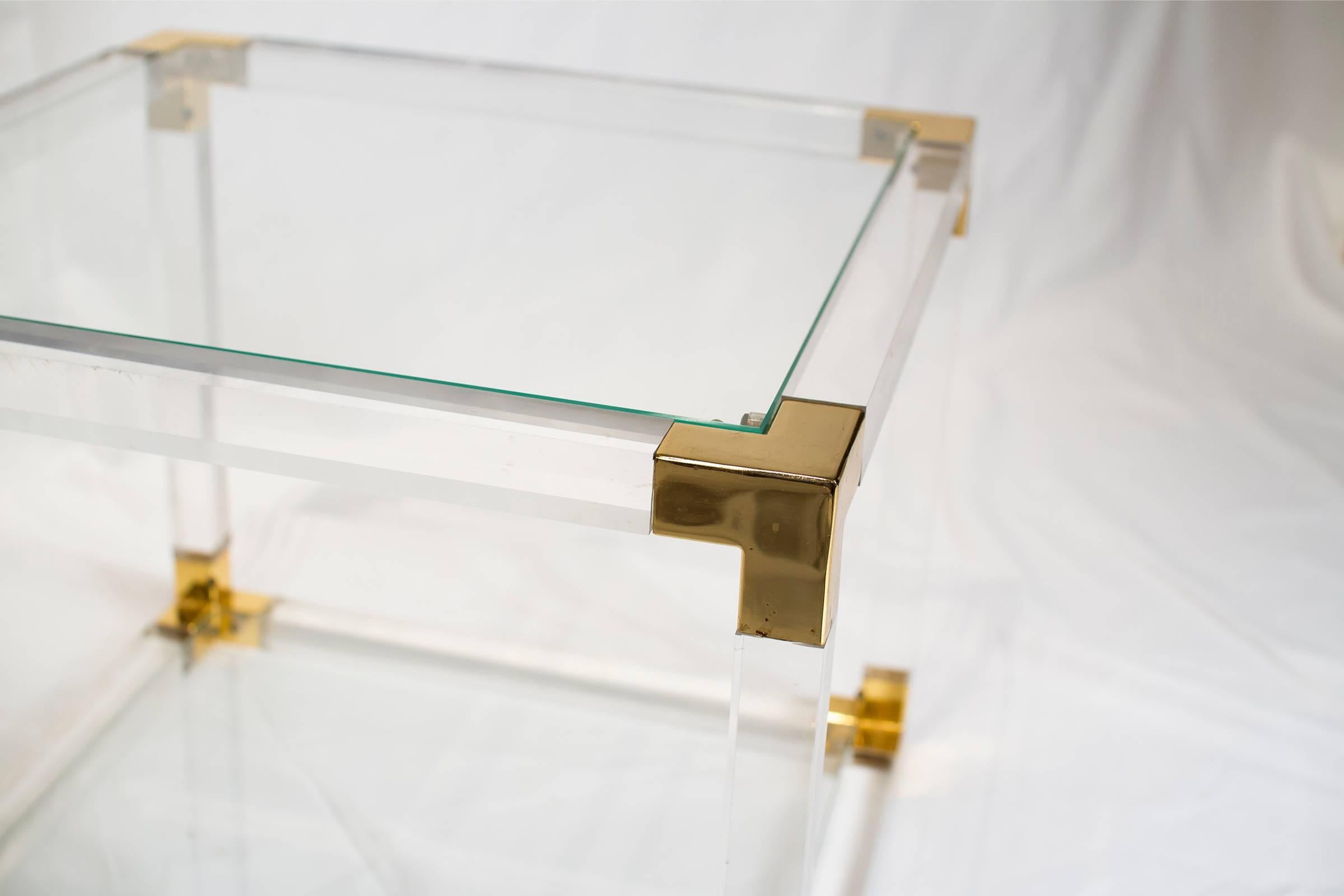 French Lucite and Brass Side or Coffee Table, 1970s In Excellent Condition In Brussels, Brussels