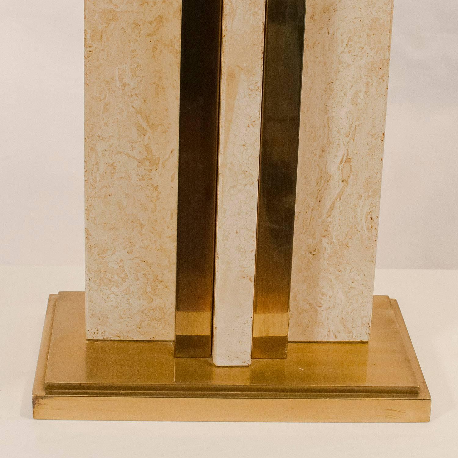 French Travertine and Brass Table Lamp, 1970s For Sale 2