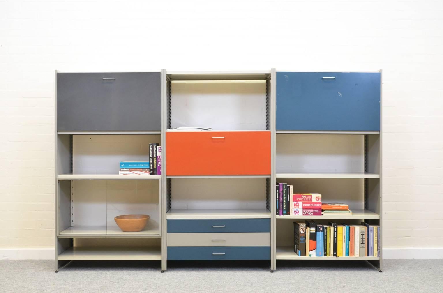 Mid-Century Modern Modulair Wall System model 5600 by Andr�é Cordemeyer for Gispen, Netherlands