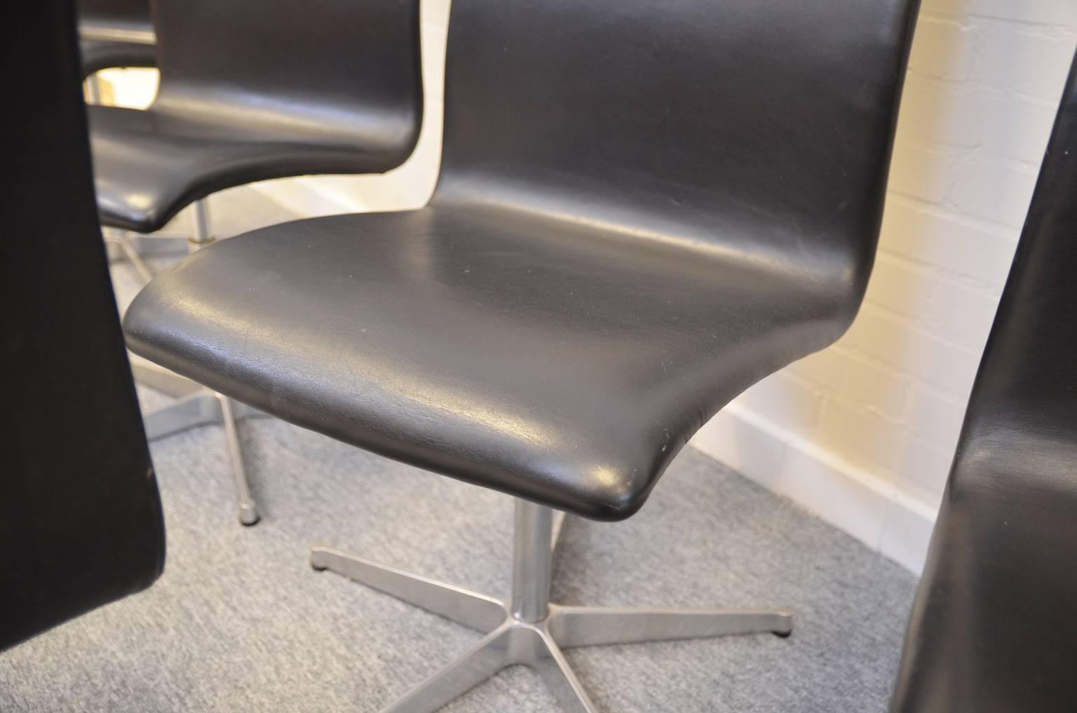 MidcenturyBlack Leather Oxford Chairs by Arne Jacobsen for Fritz Hansen, Denmark 1