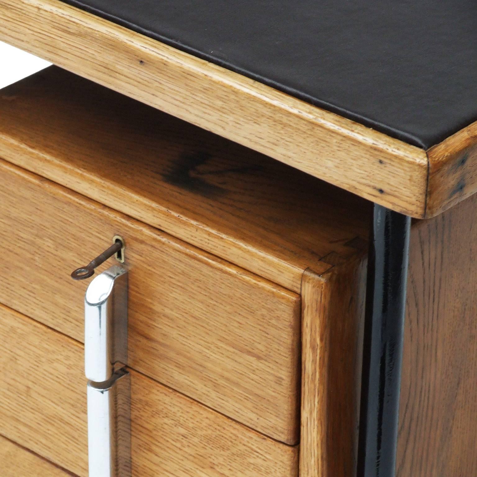 1930s Bauhaus Oak Desk by Welles Coates for Kingfisher Modernist In Good Condition In Nottingham, Nottinghamshire