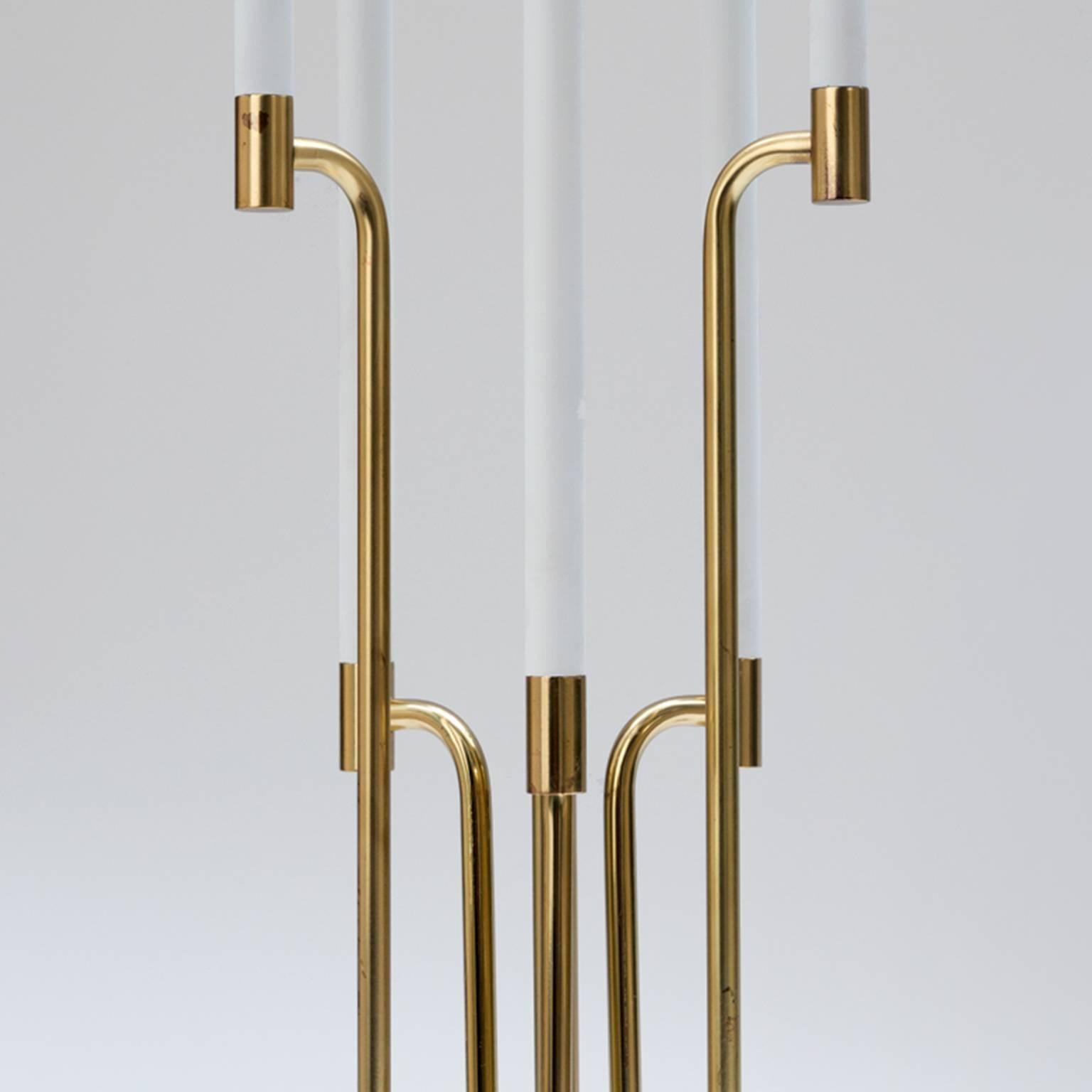 Mid-Century Modern Pair of Tommi Parzinger Brass-Plated and Marble Base Table Lamps For Sale