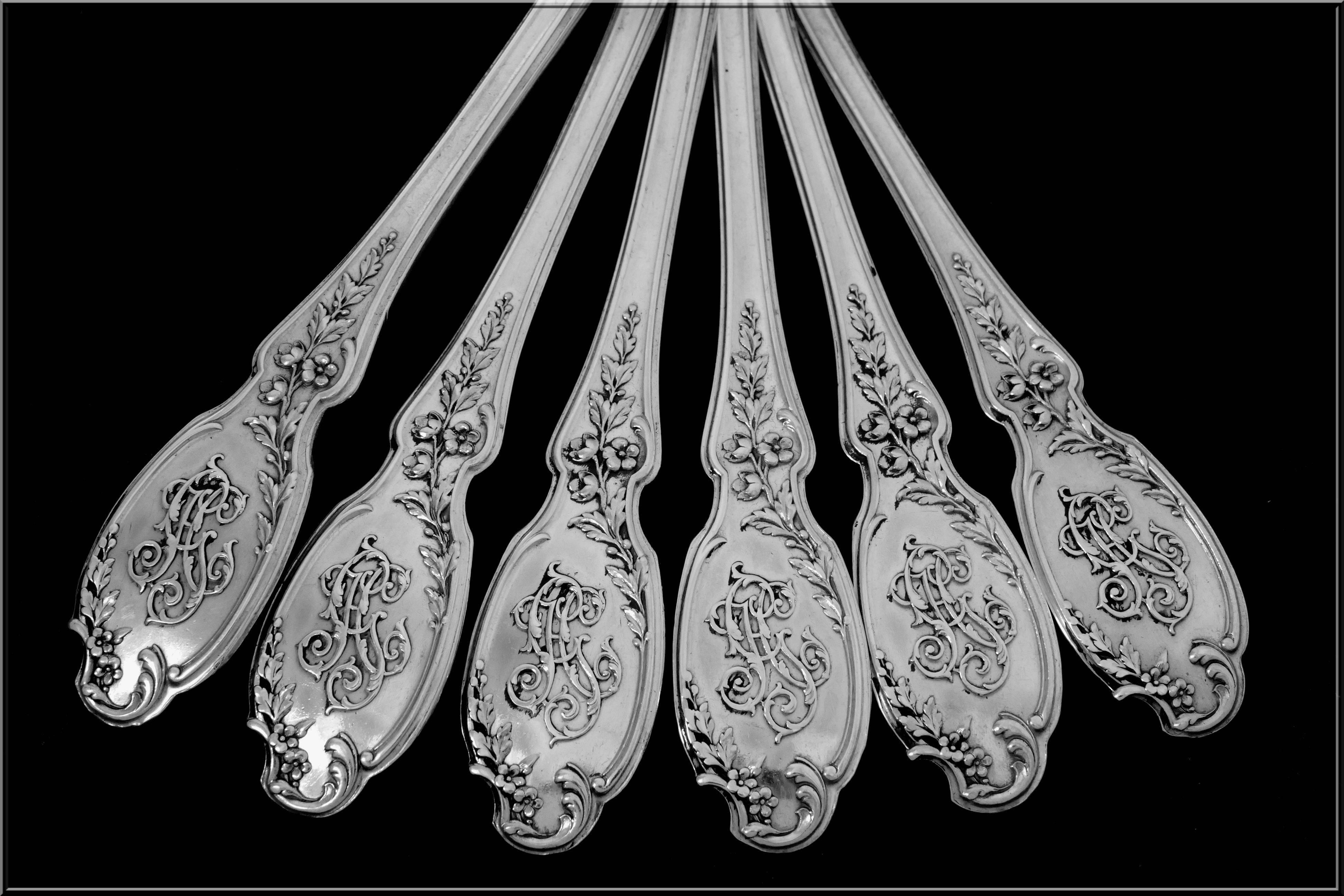 Linzeler French Sterling Silver Dinner Flatware Set 12 pieces, Rococo In Good Condition For Sale In TRIAIZE, PAYS DE LOIRE