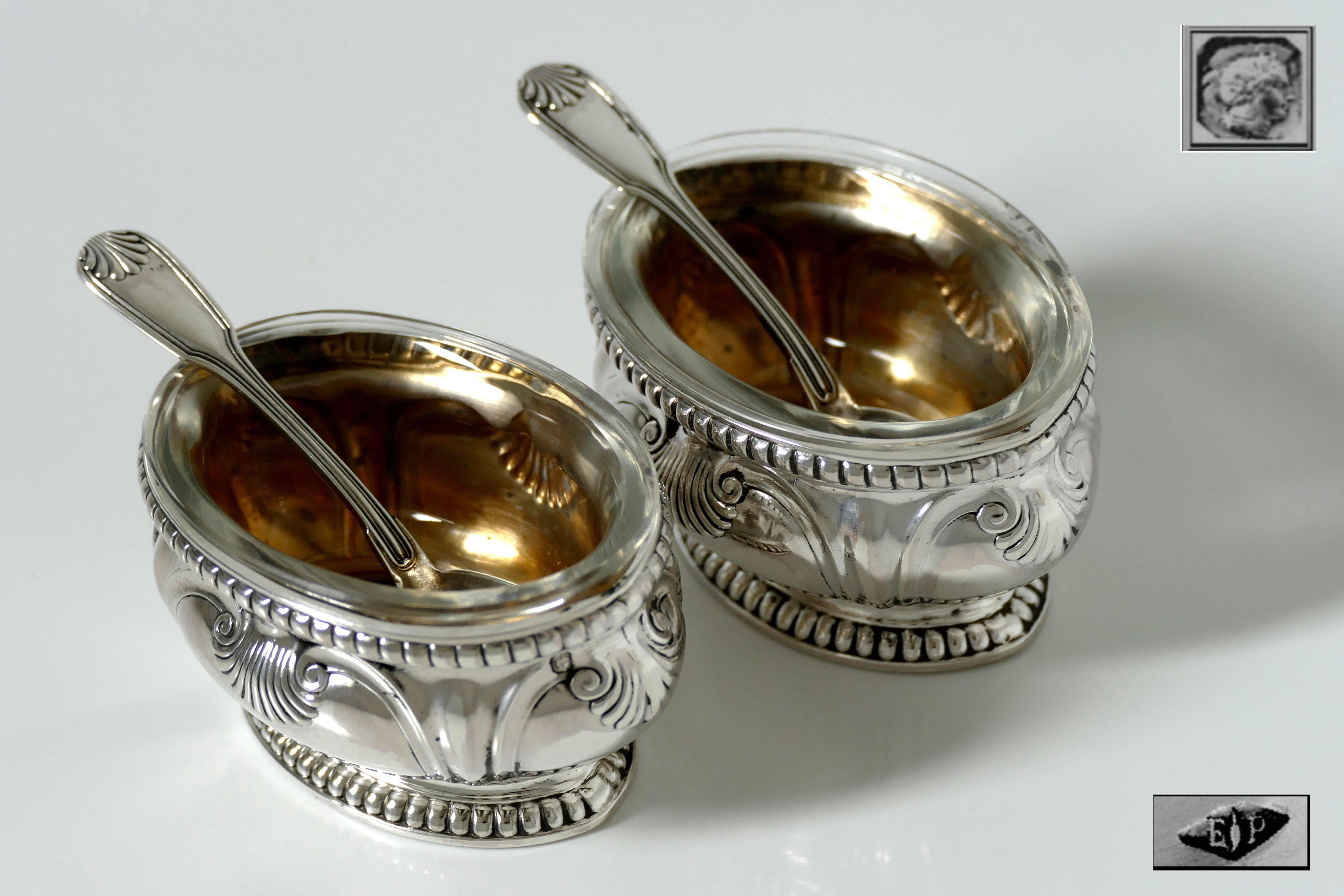 Puiforcat French Sterling Silver Gold 18-karat Salt Cellars Pair with Spoons In Good Condition For Sale In TRIAIZE, PAYS DE LOIRE