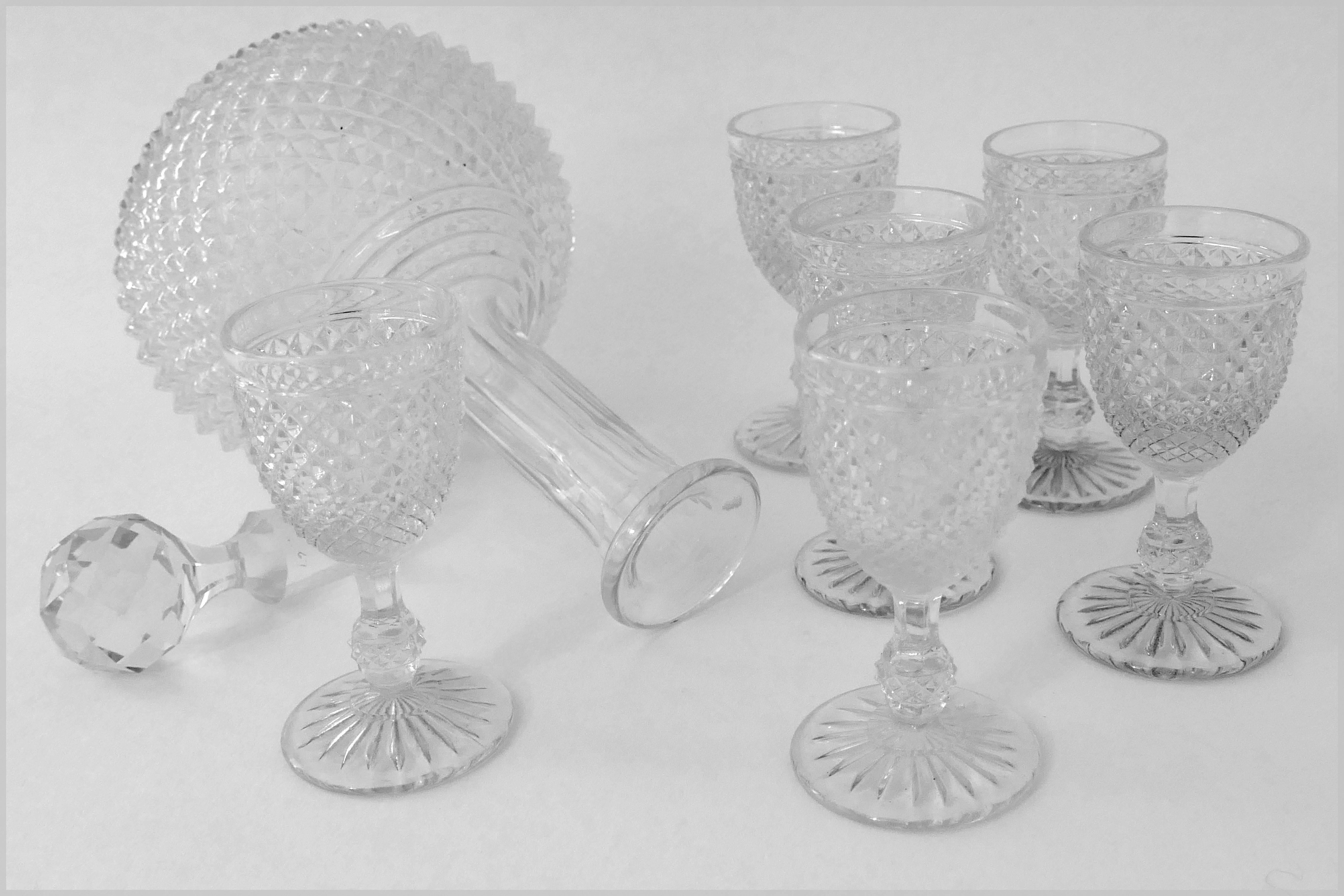 Art Nouveau 1900 Rare Baccarat Diamond Cut-Crystal Liquor or Aperitif Service
