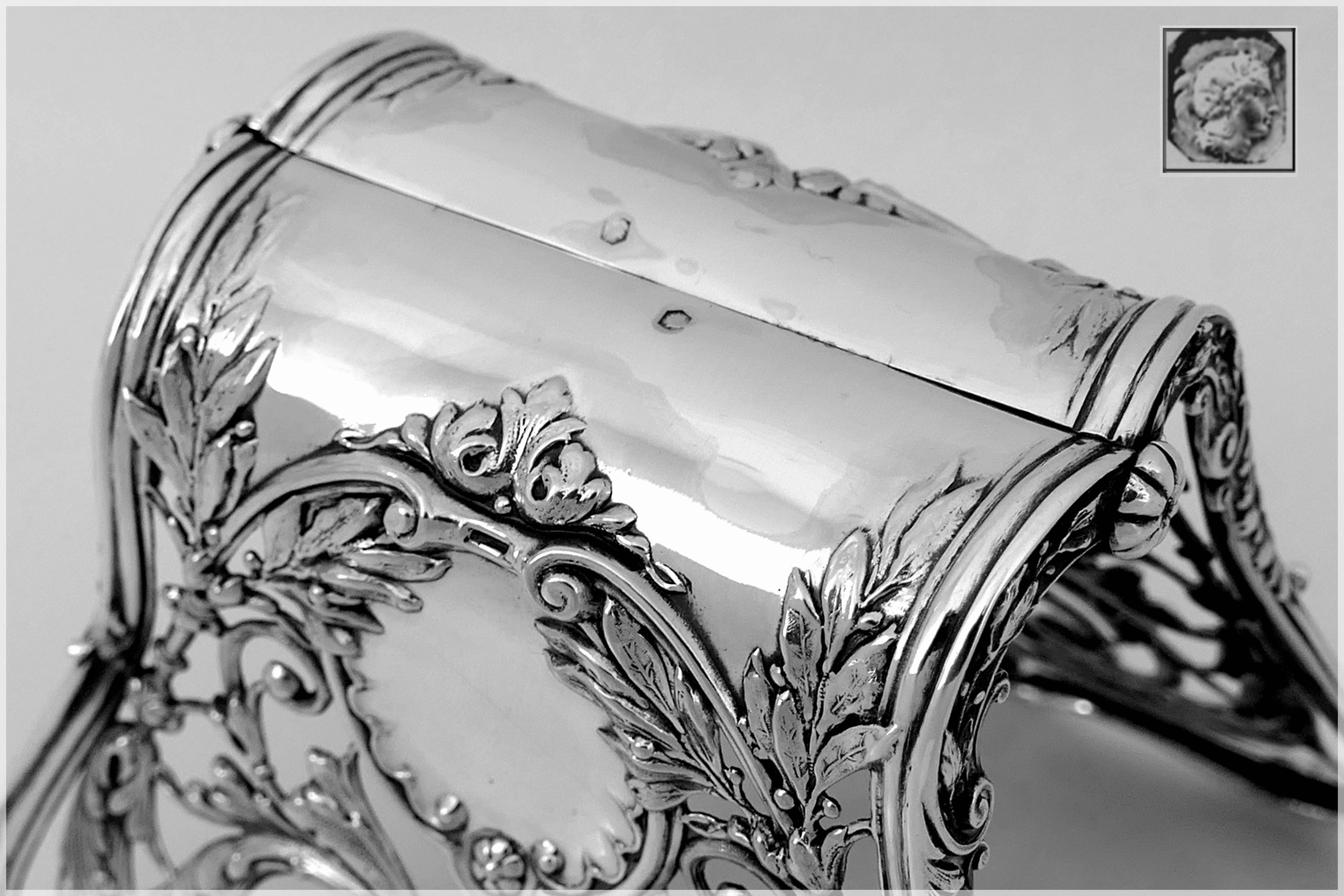 Debain Fabulous French All Sterling Silver Asparagus/Sandwiches Grip Rococo In Excellent Condition In TRIAIZE, PAYS DE LOIRE