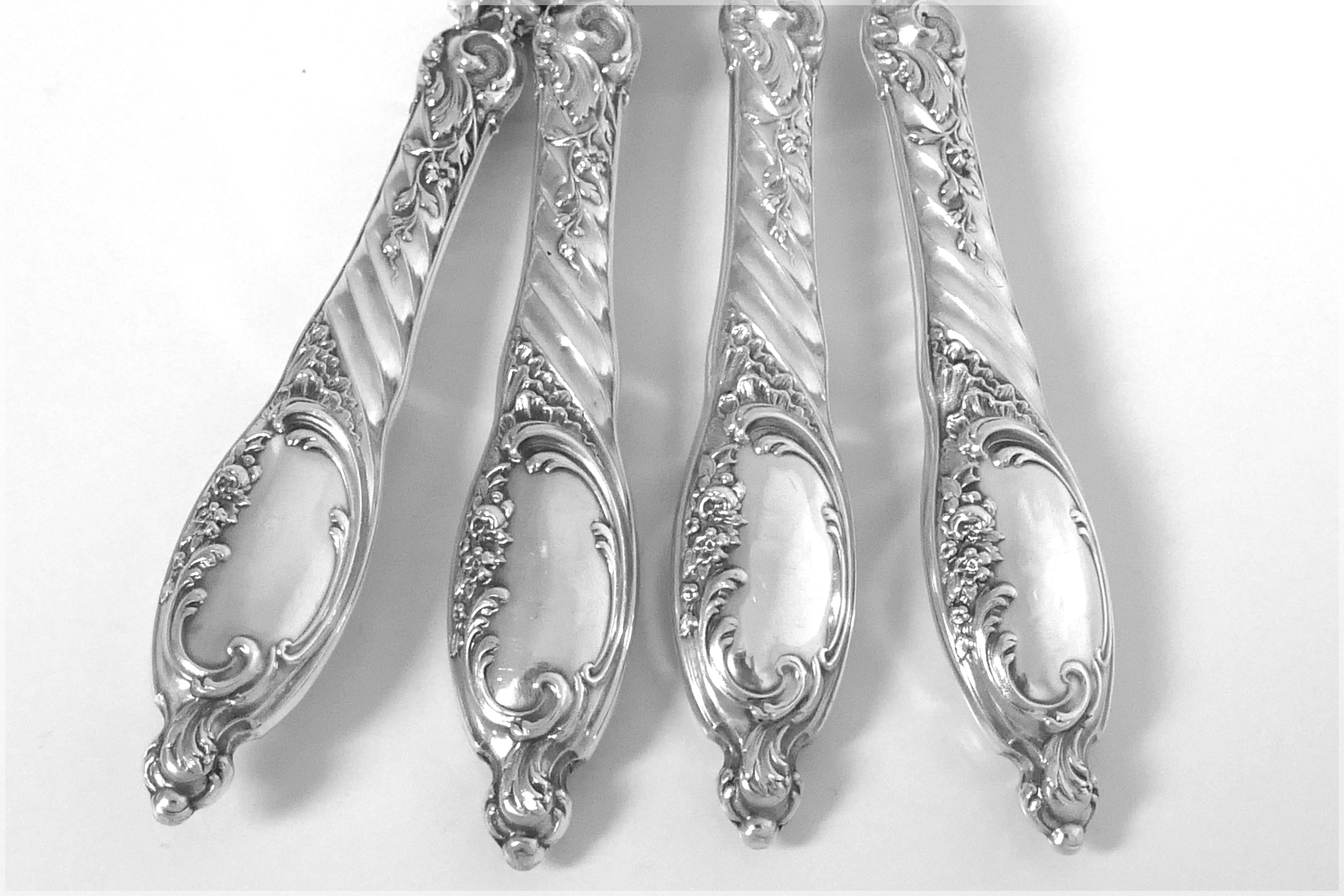 Puiforcat French All Sterling Silver Dessert Hors D'oeuvre Set Rococo In Good Condition For Sale In TRIAIZE, PAYS DE LOIRE