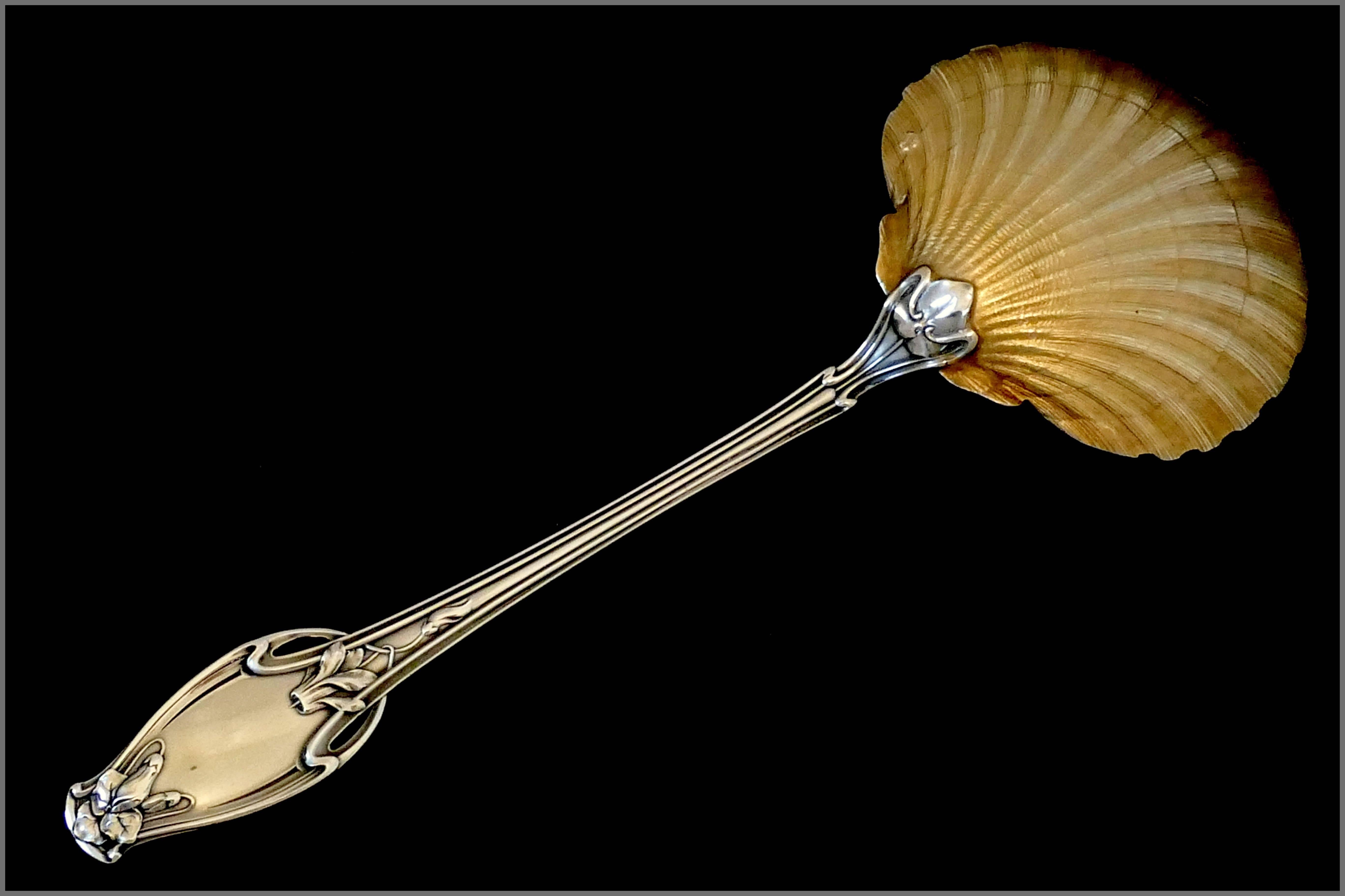 Soufflot Masterpiece French Sterling Silver Gold Strawberry Spoon Cyclamen In Excellent Condition In TRIAIZE, PAYS DE LOIRE