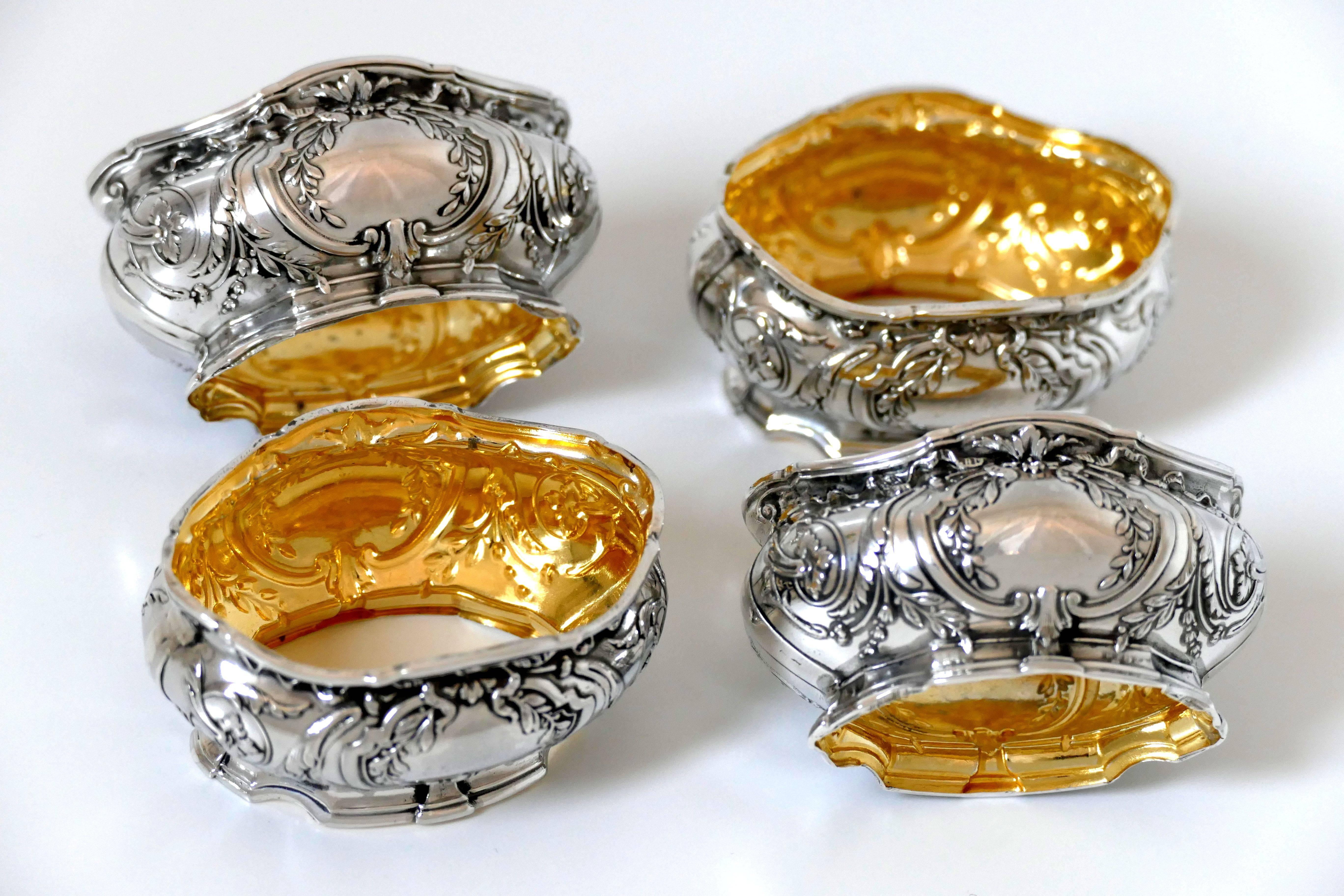 Coignet French Sterling Silver 18-Karat Gold Four Salt Cellars, Spoons and Box In Good Condition For Sale In TRIAIZE, PAYS DE LOIRE