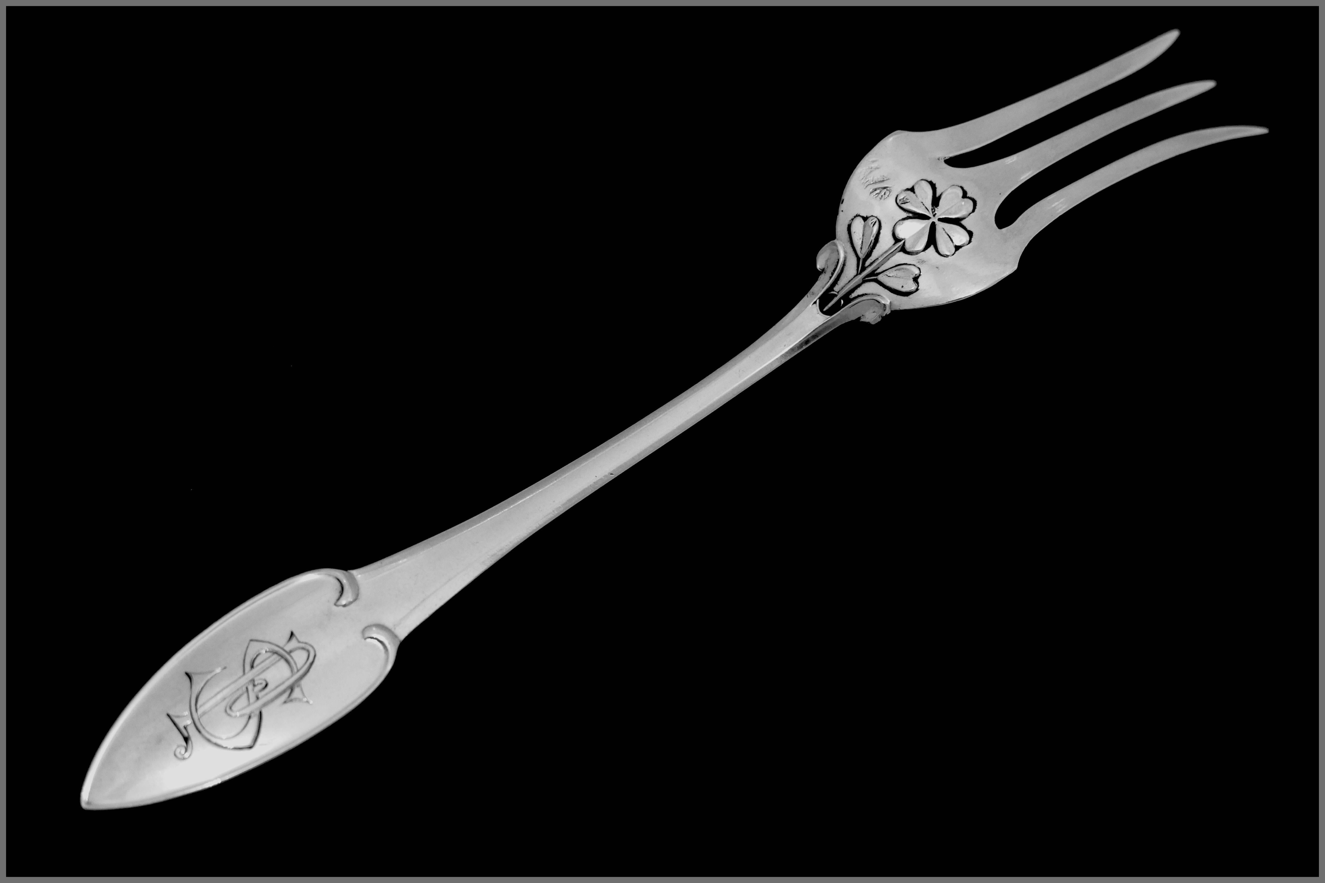 Puiforcat Rare French Sterling Silver Dessert Cake Forks Six pieces, Clovers For Sale 4