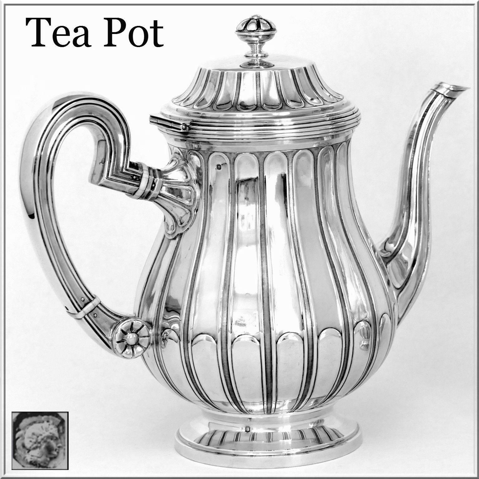 Tetard French Sterling Silver Samovar, Chocolate Pot, Teapot, Coffee & Sugar  Pot In Good Condition For Sale In TRIAIZE, PAYS DE LOIRE