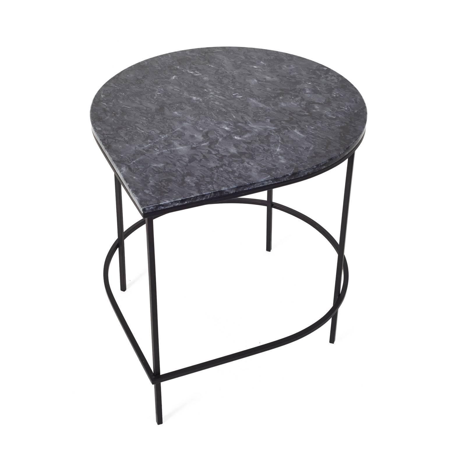 Stila Marble Teardrop Side Table In Excellent Condition For Sale In Los Angeles, CA