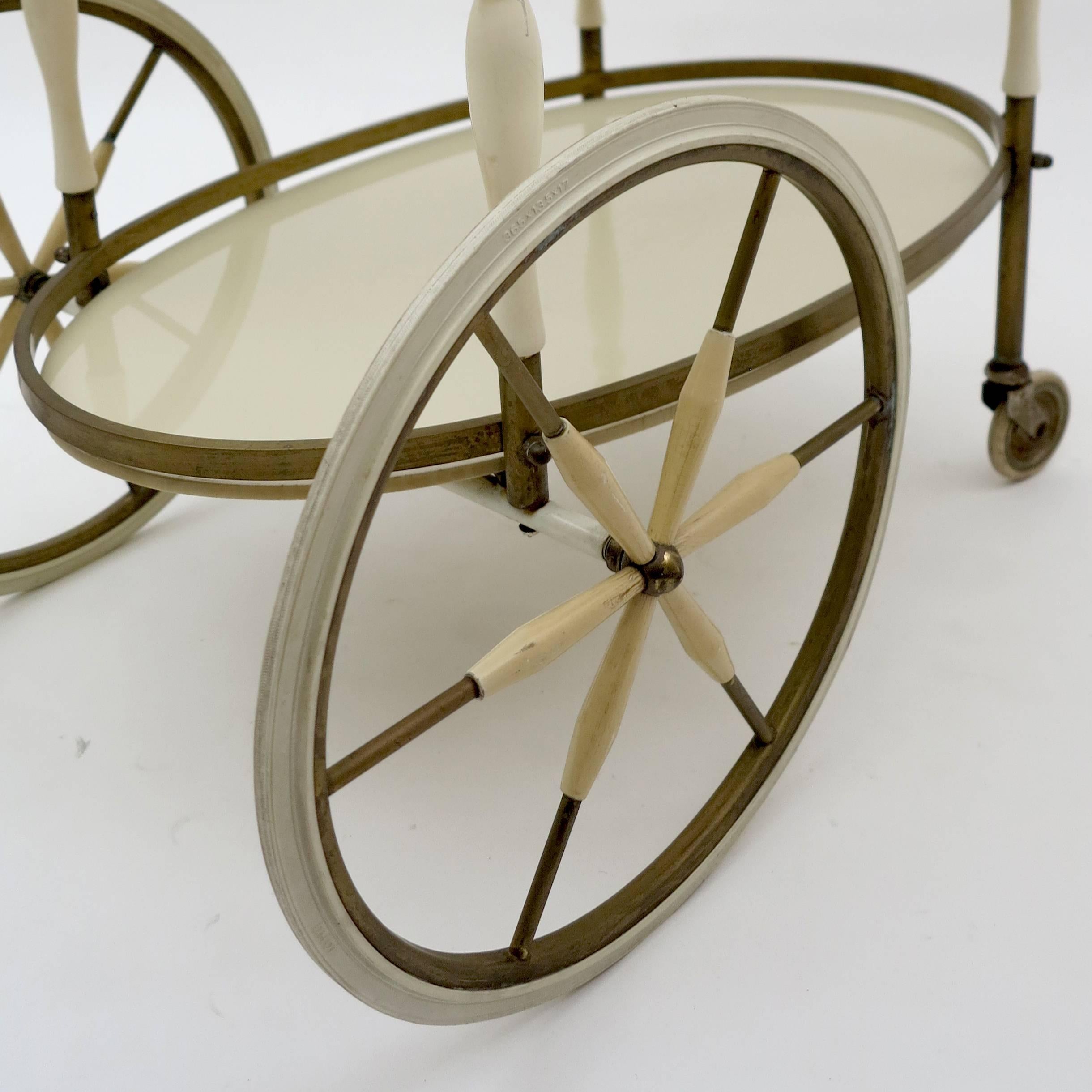 Bronze and Glass Oval Bar and Serving Cart / Trolley In Excellent Condition For Sale In MEXICO CITY, CDMX